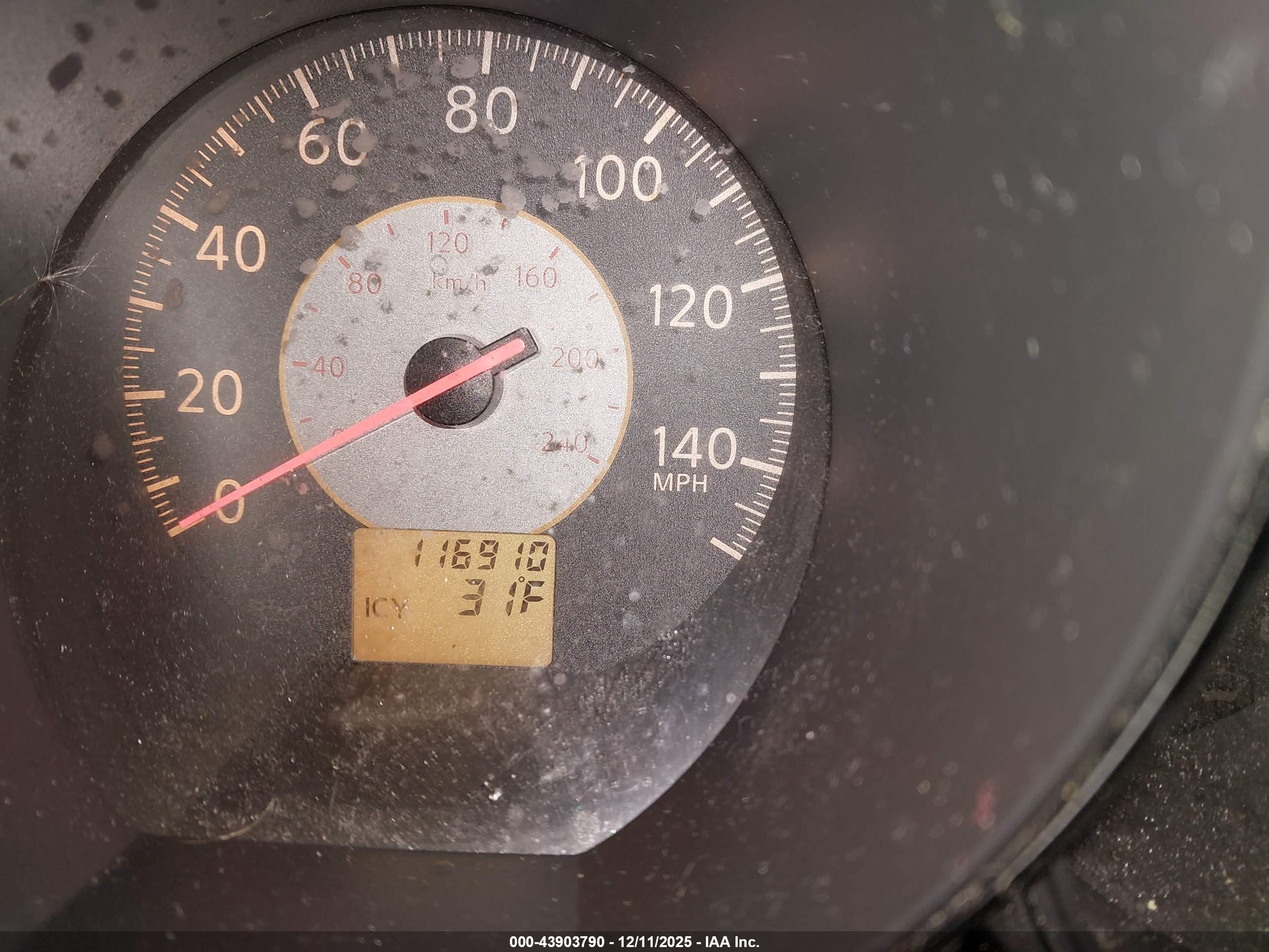 2006 Nissan Altima 2.5 S Red vin: 1N4AL11D06N353195