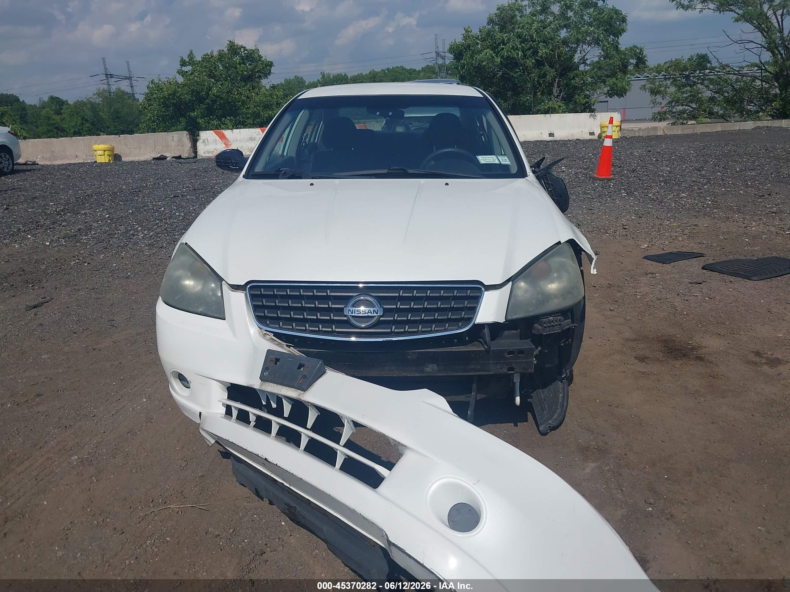 2006 Nissan Altima 2.5 S Белый vin: 1N4AL11D06N460280