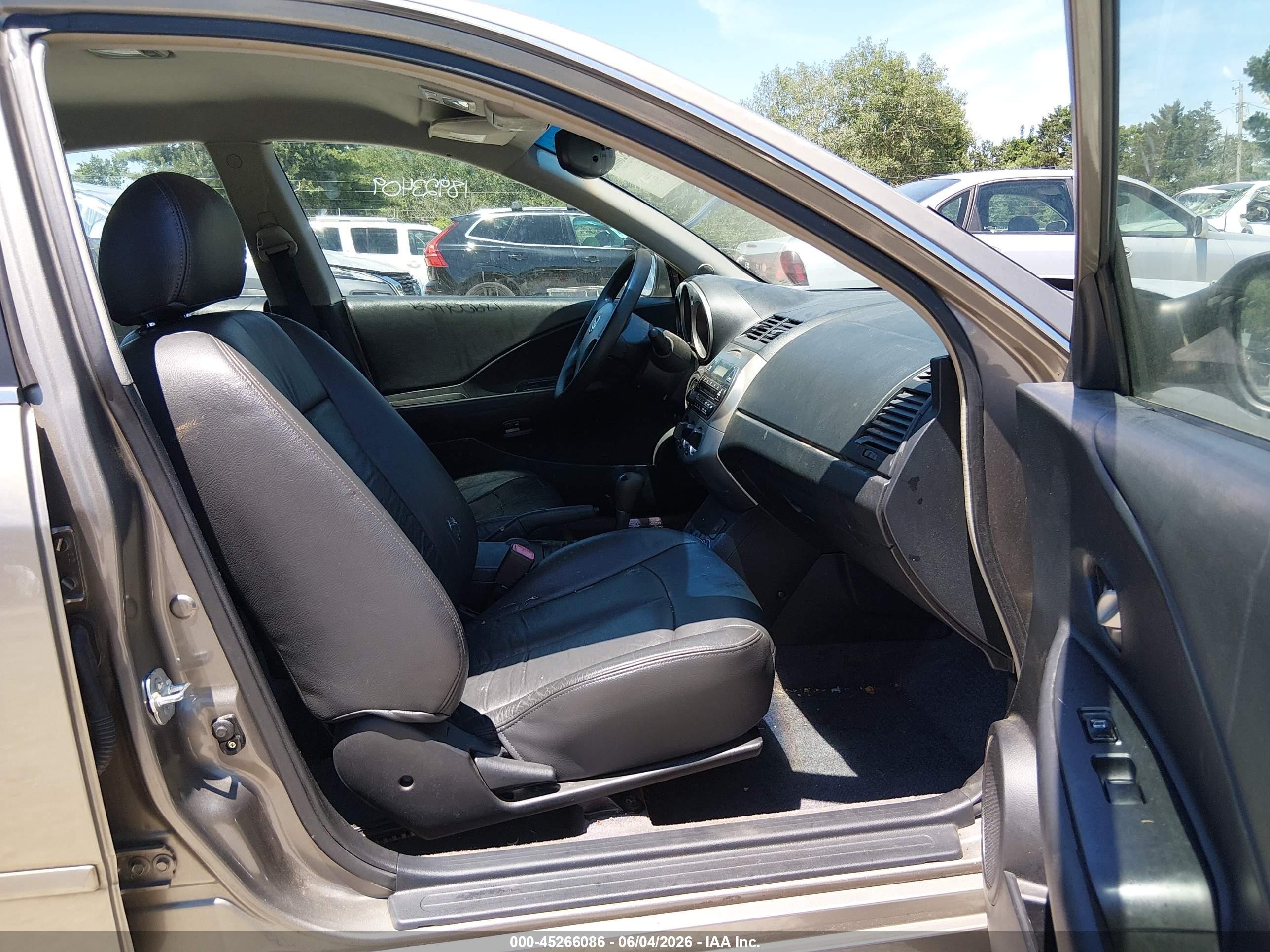 2003 Nissan Altima 2.5 S Gold vin: 1N4AL11D13C223028