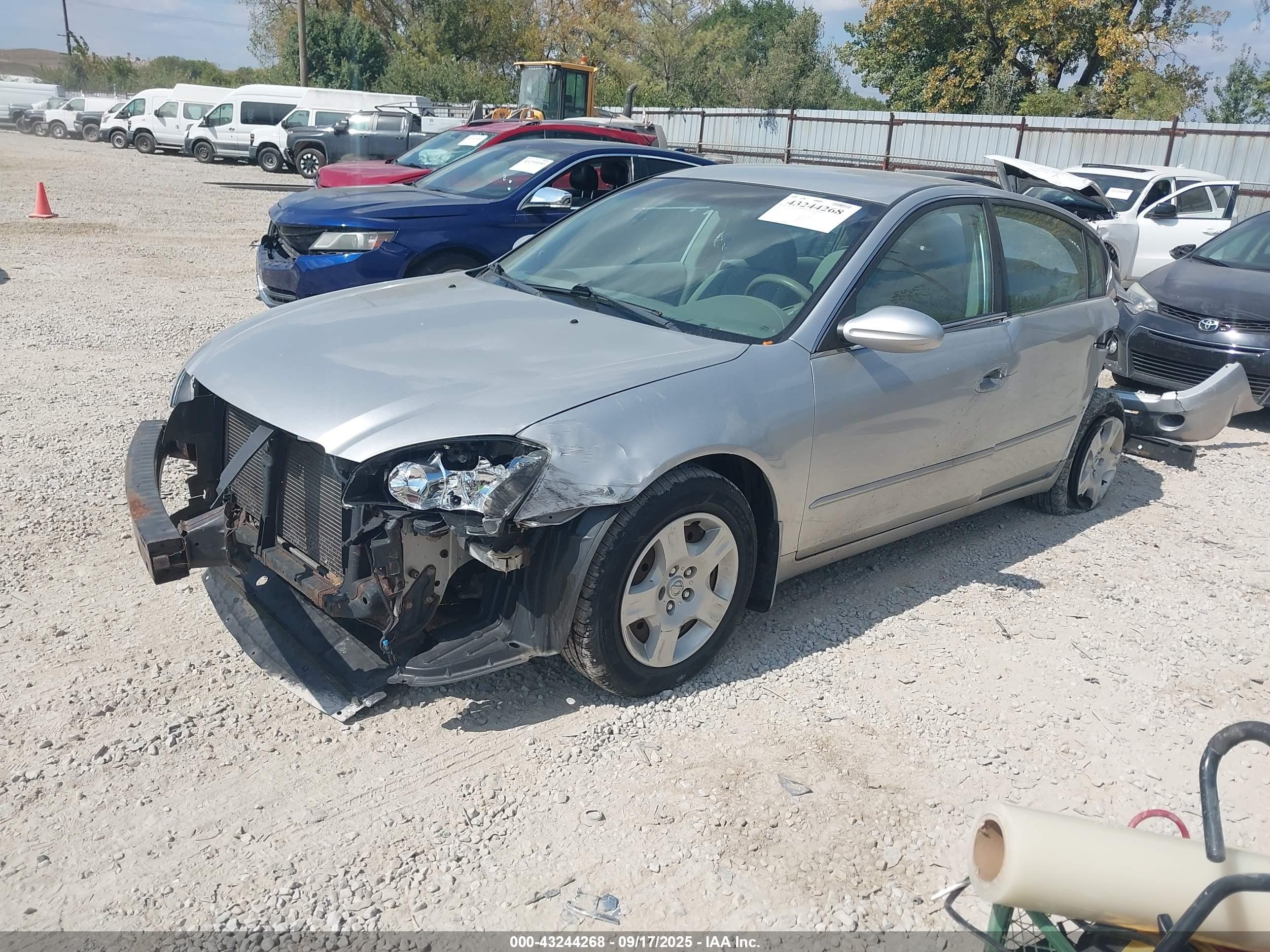 2003 Nissan Altima 2.5 S Silver vin: 1N4AL11D13C271810