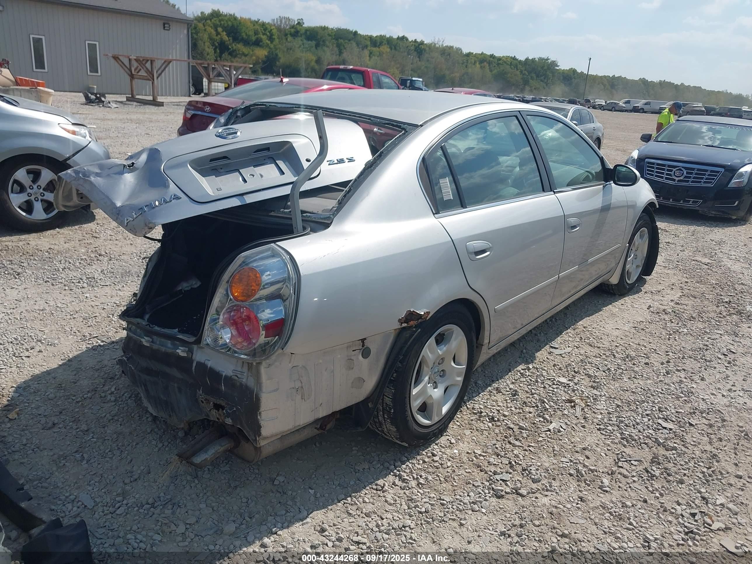 2003 Nissan Altima 2.5 S Silver vin: 1N4AL11D13C271810