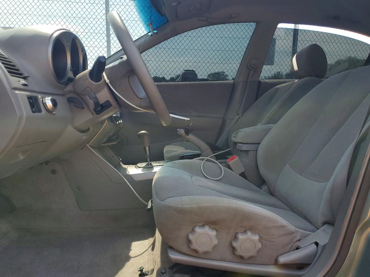2004 Nissan Altima 2.5 Green vin: 1N4AL11D14C147666