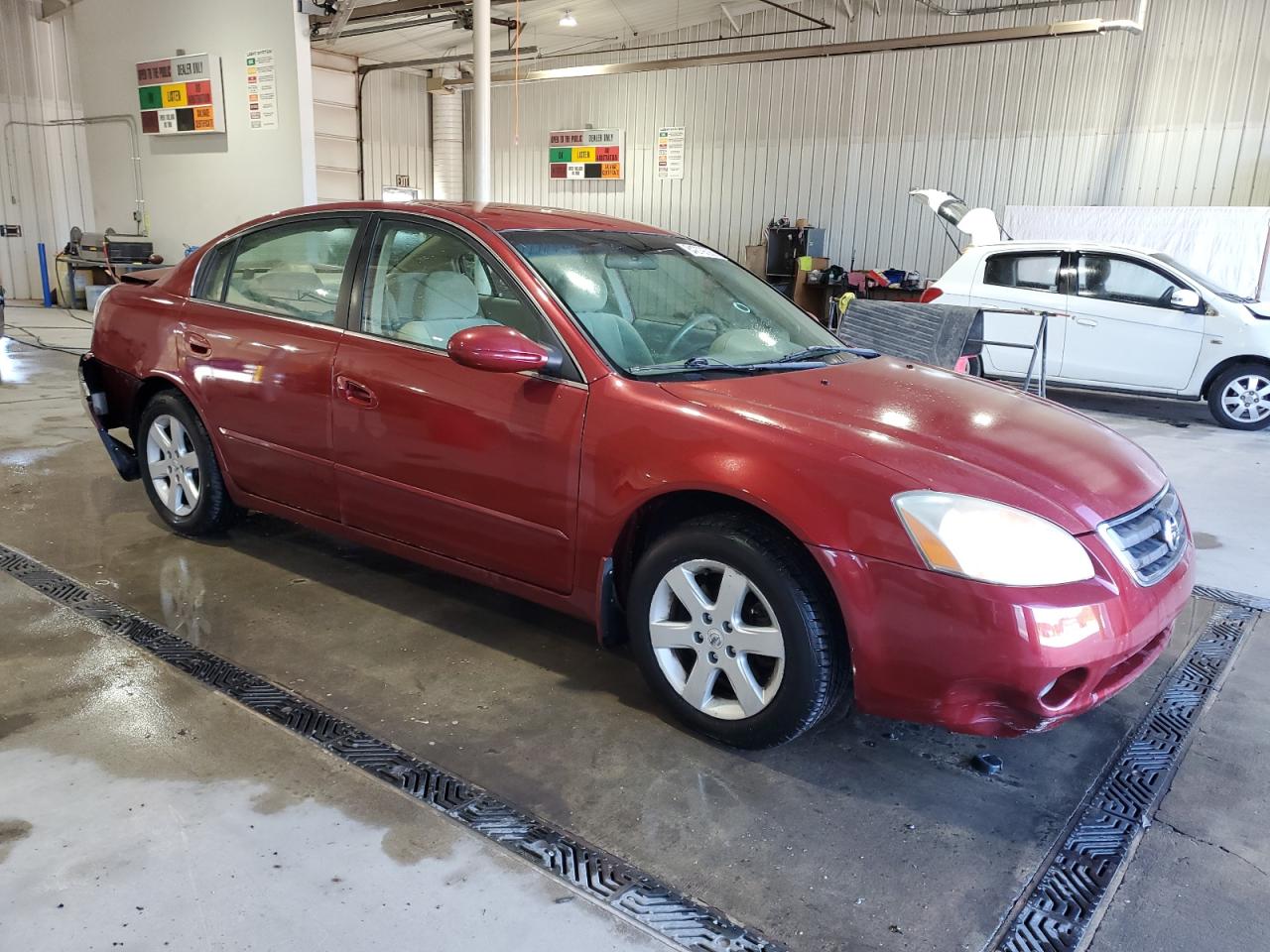 2004 Nissan Altima 2.5 Burgundy vin: 1N4AL11D14C161809