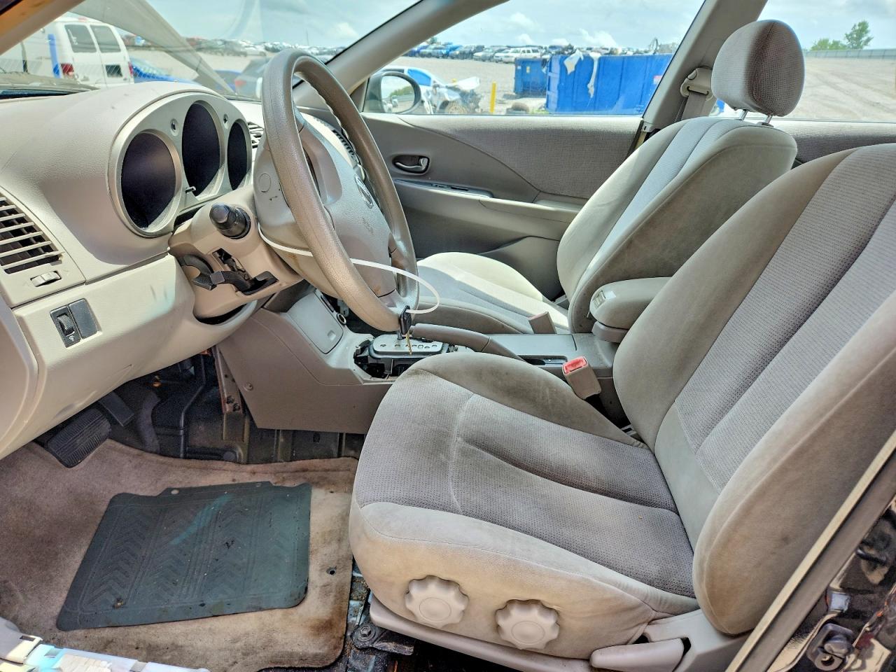 2004 Nissan Altima 2.5 Black vin: 1N4AL11D14C199931