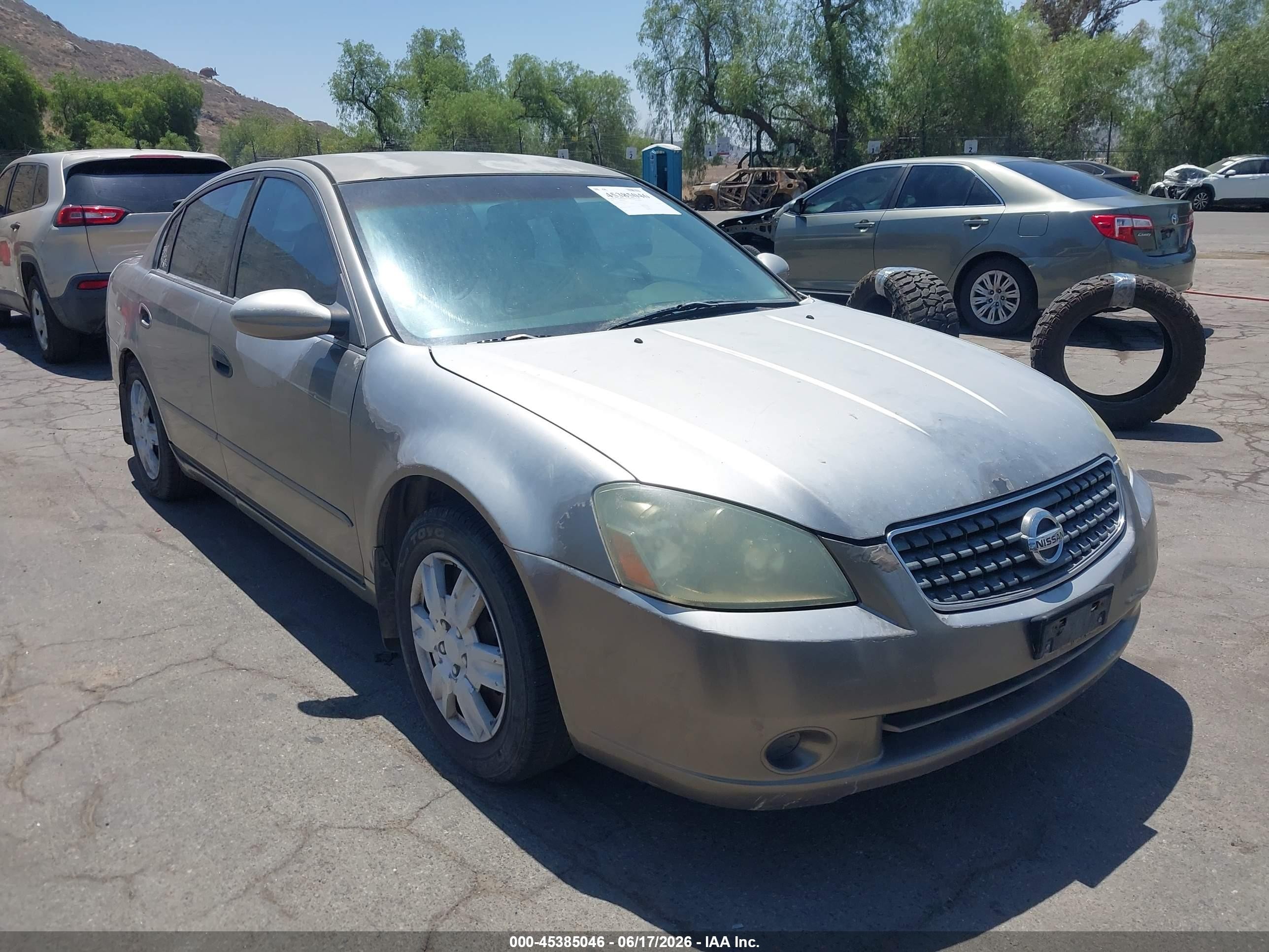 2005 Nissan Altima 2.5 S Champagne vin: 1N4AL11D15C118623