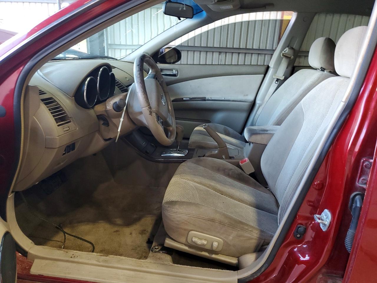 2005 Nissan Altima 2.5 Burgundy vin: 1N4AL11D15C143280