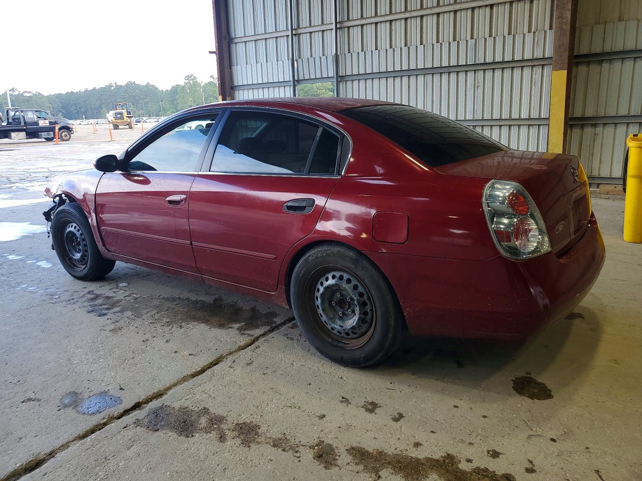 2005 Nissan Altima 2.5 Burgundy vin: 1N4AL11D15C143280