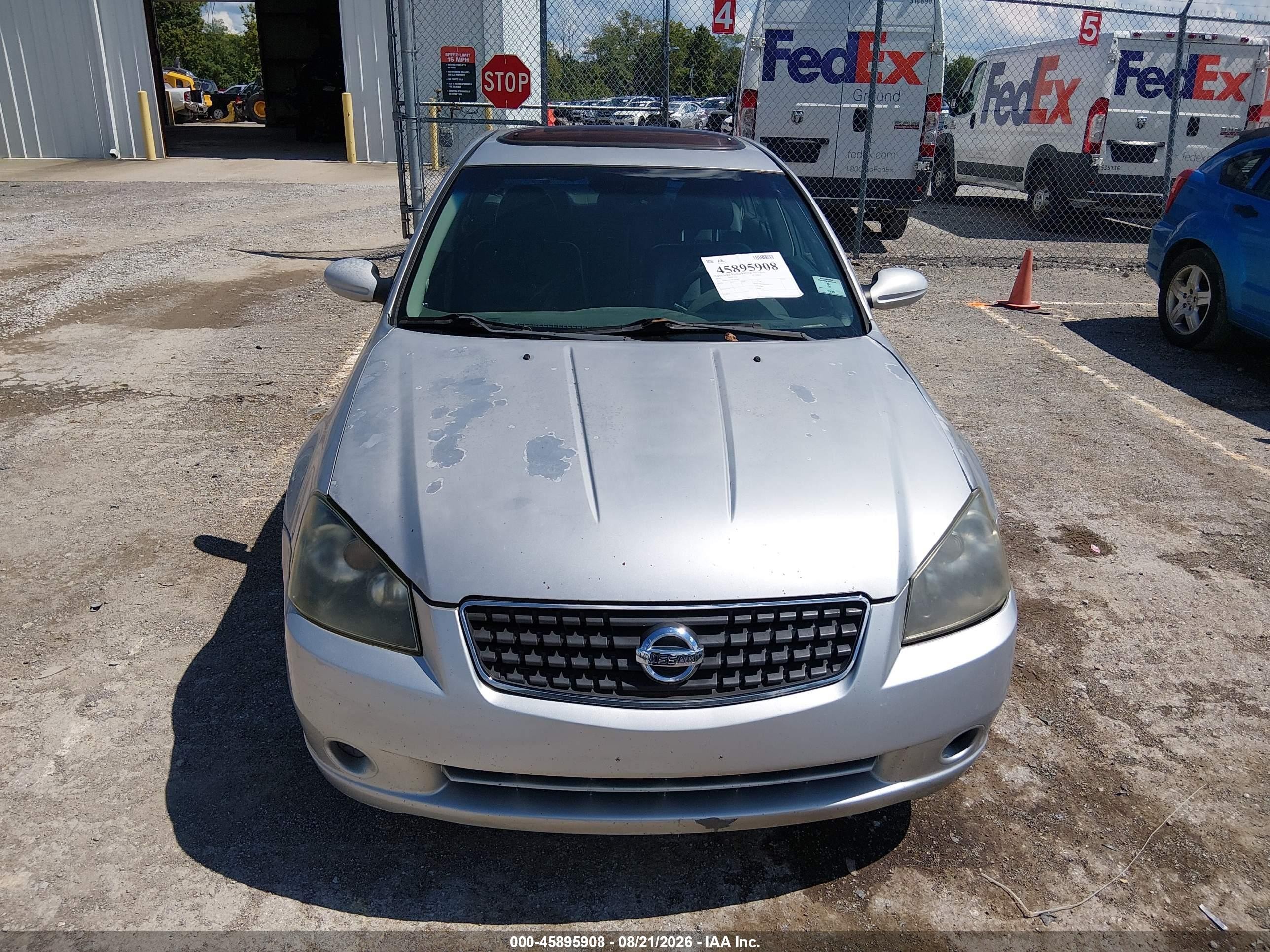 2005 Nissan Altima 2.5 S Silver vin: 1N4AL11D15C250247