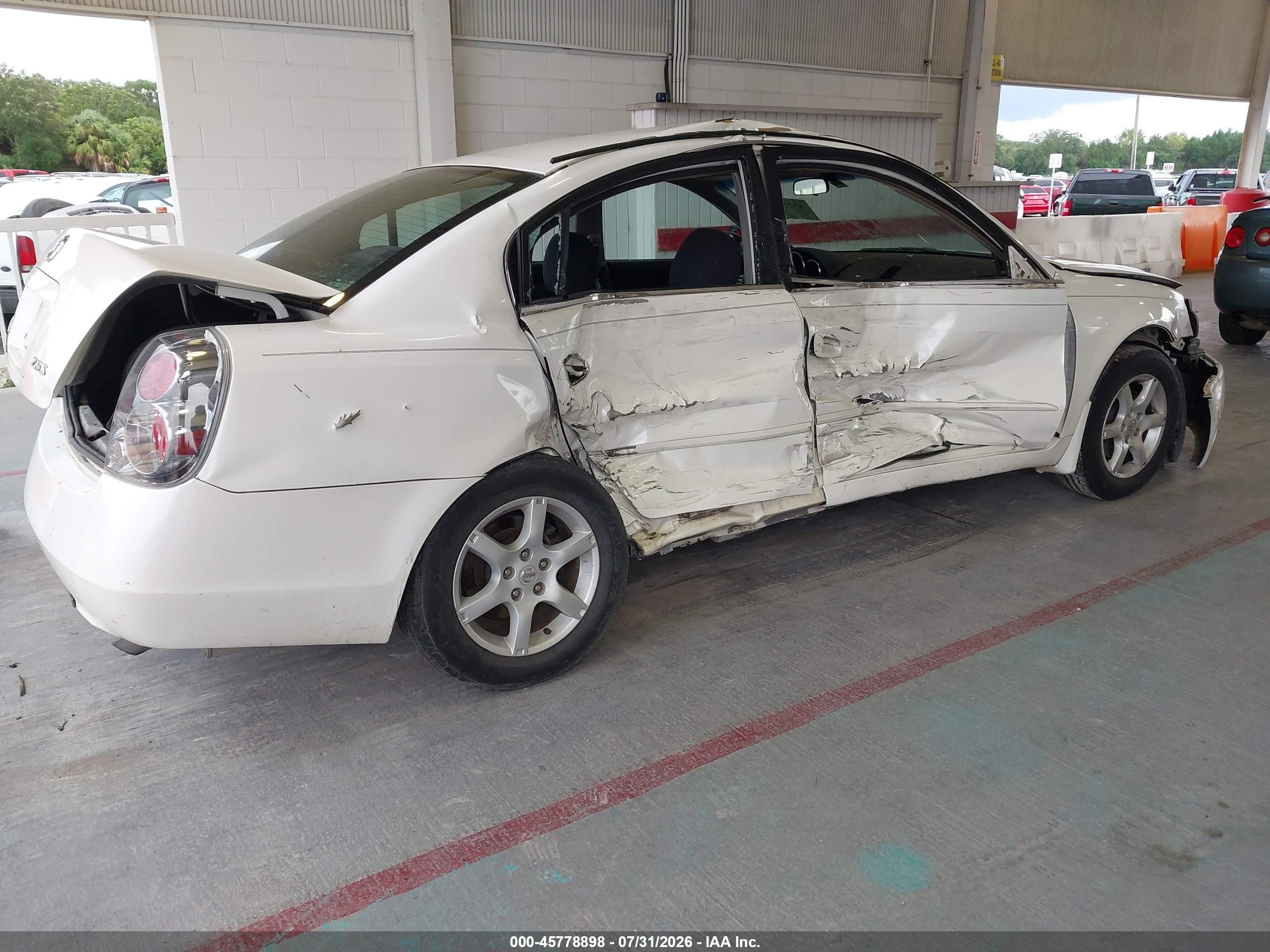 2005 Nissan Altima 2.5 S White vin: 1N4AL11D15C258283