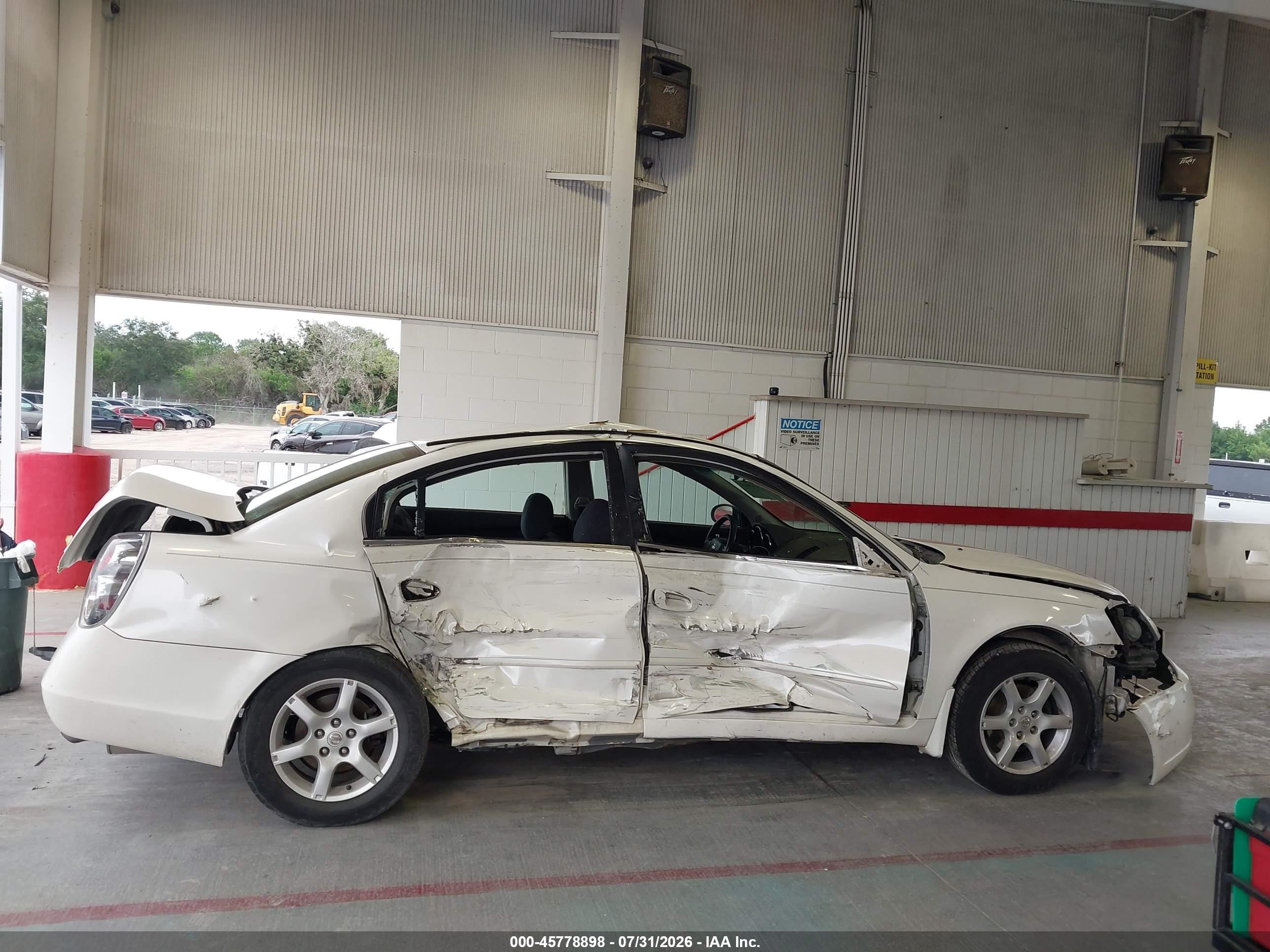 2005 Nissan Altima 2.5 S White vin: 1N4AL11D15C258283