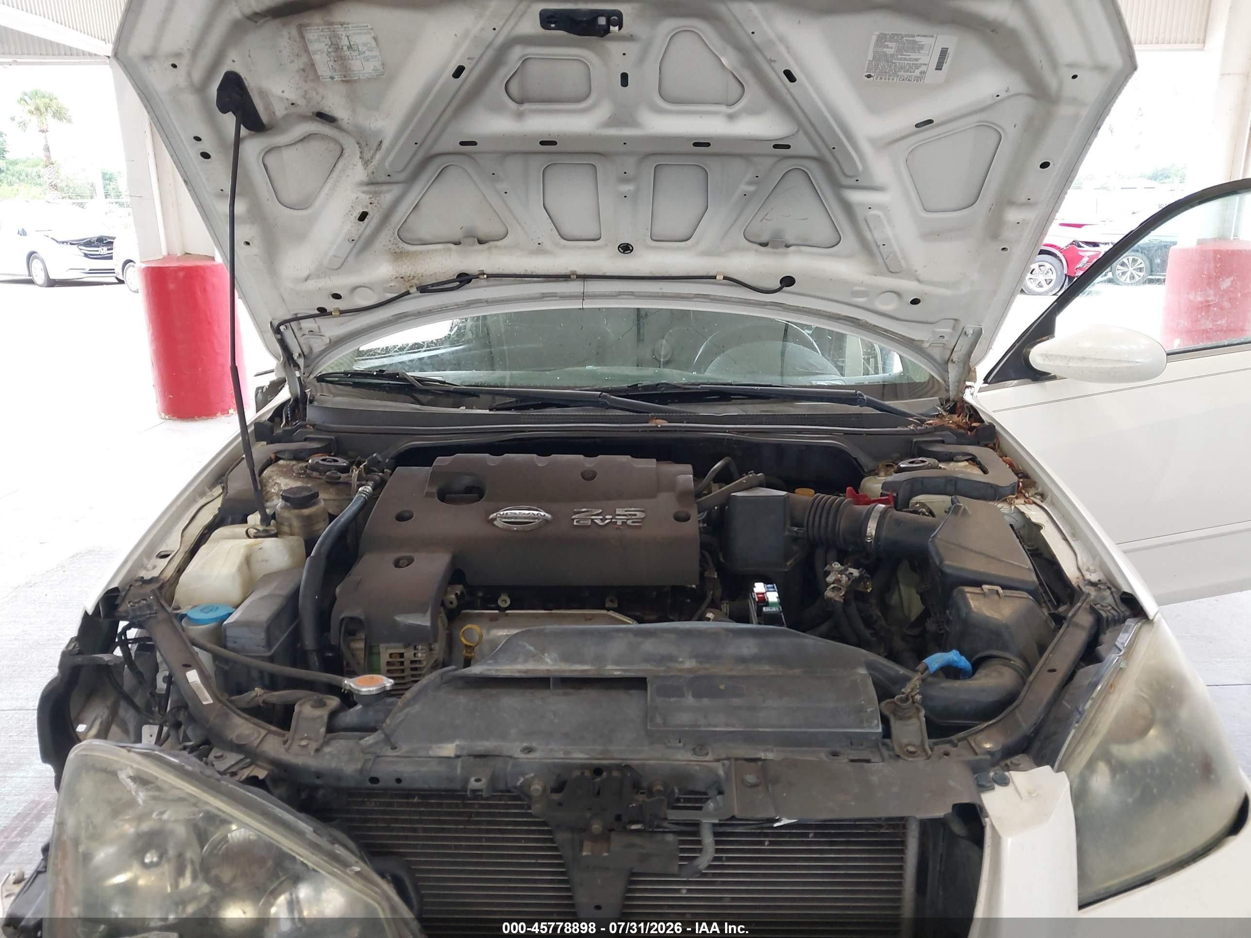 2005 Nissan Altima 2.5 S White vin: 1N4AL11D15C258283
