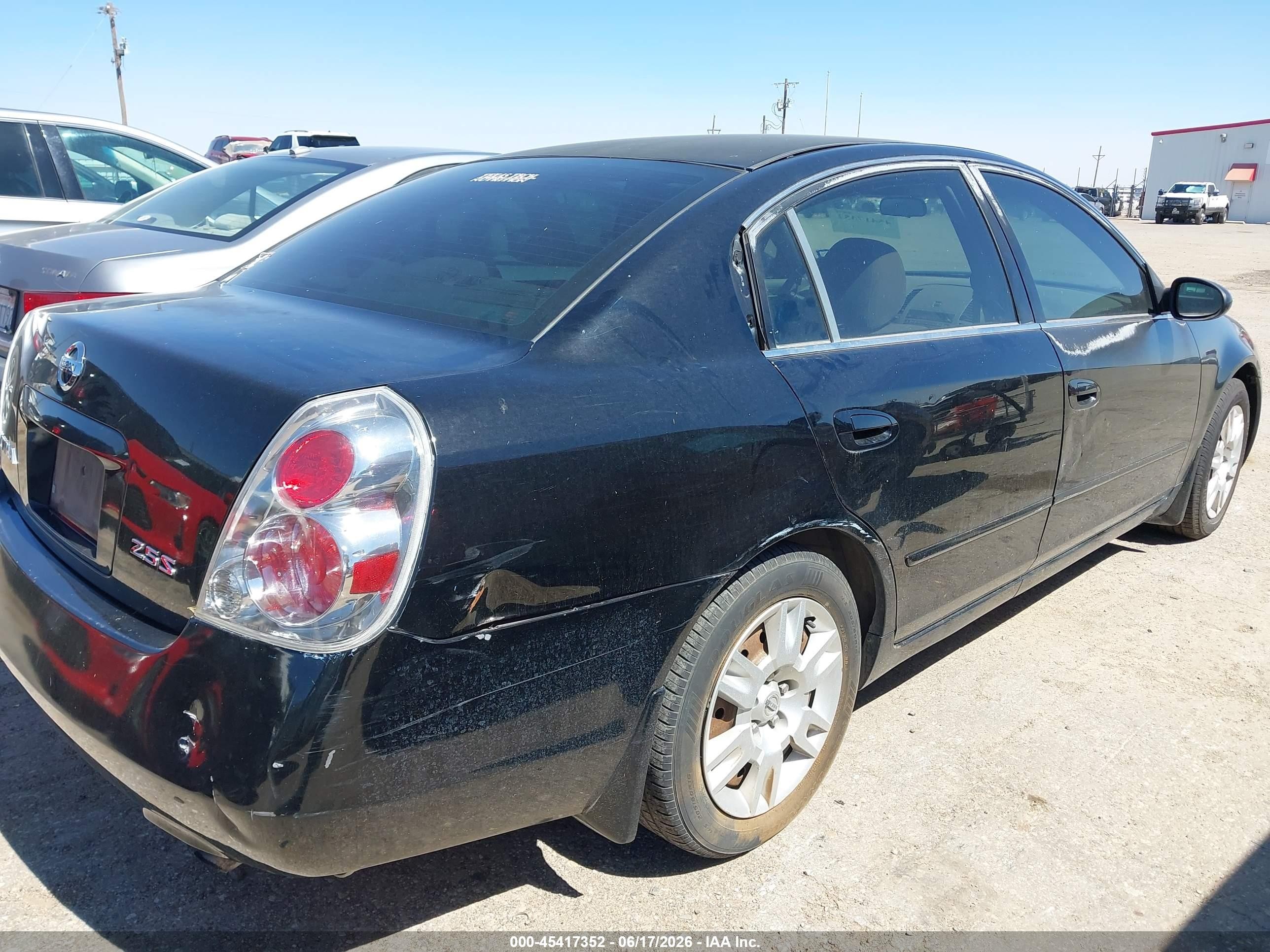 2005 Nissan Altima 2.5 S Black vin: 1N4AL11D15C950902