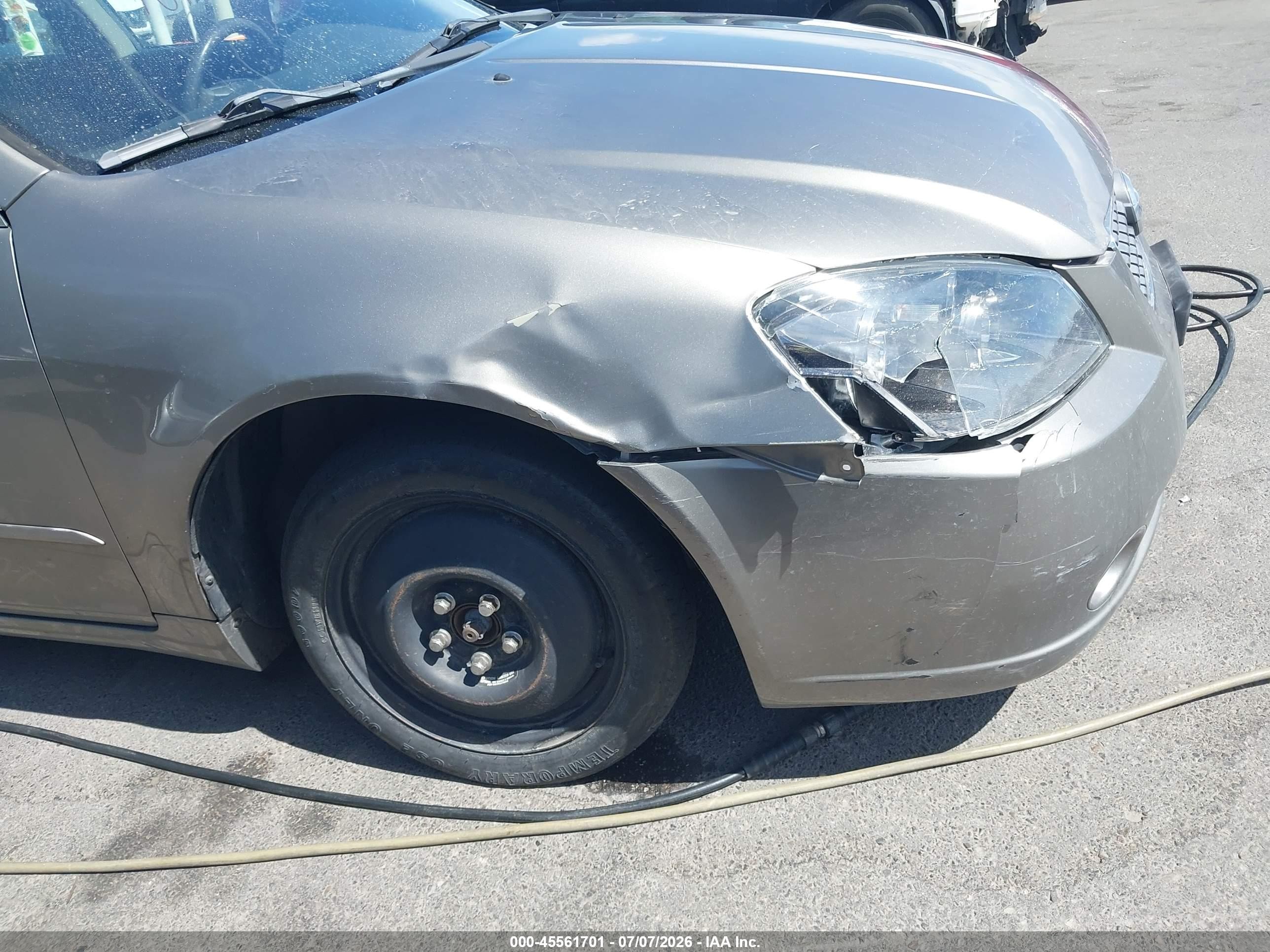 2005 Nissan Altima 2.5 S Серебряный vin: 1N4AL11D15N414374
