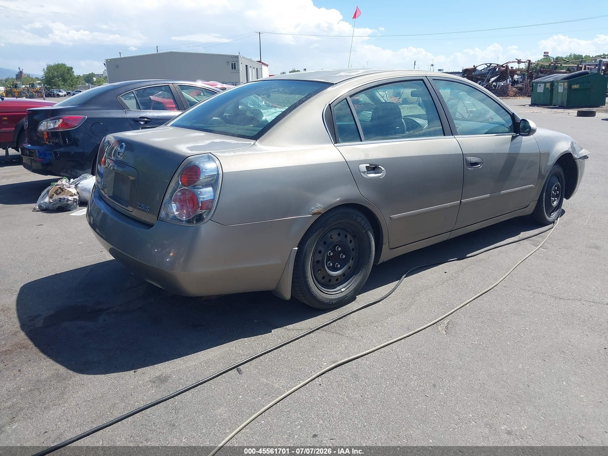 2005 Nissan Altima 2.5 S Серебряный vin: 1N4AL11D15N414374