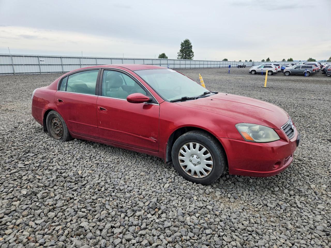 2005 Nissan Altima 2.5 Красный vin: 1N4AL11D15N458679