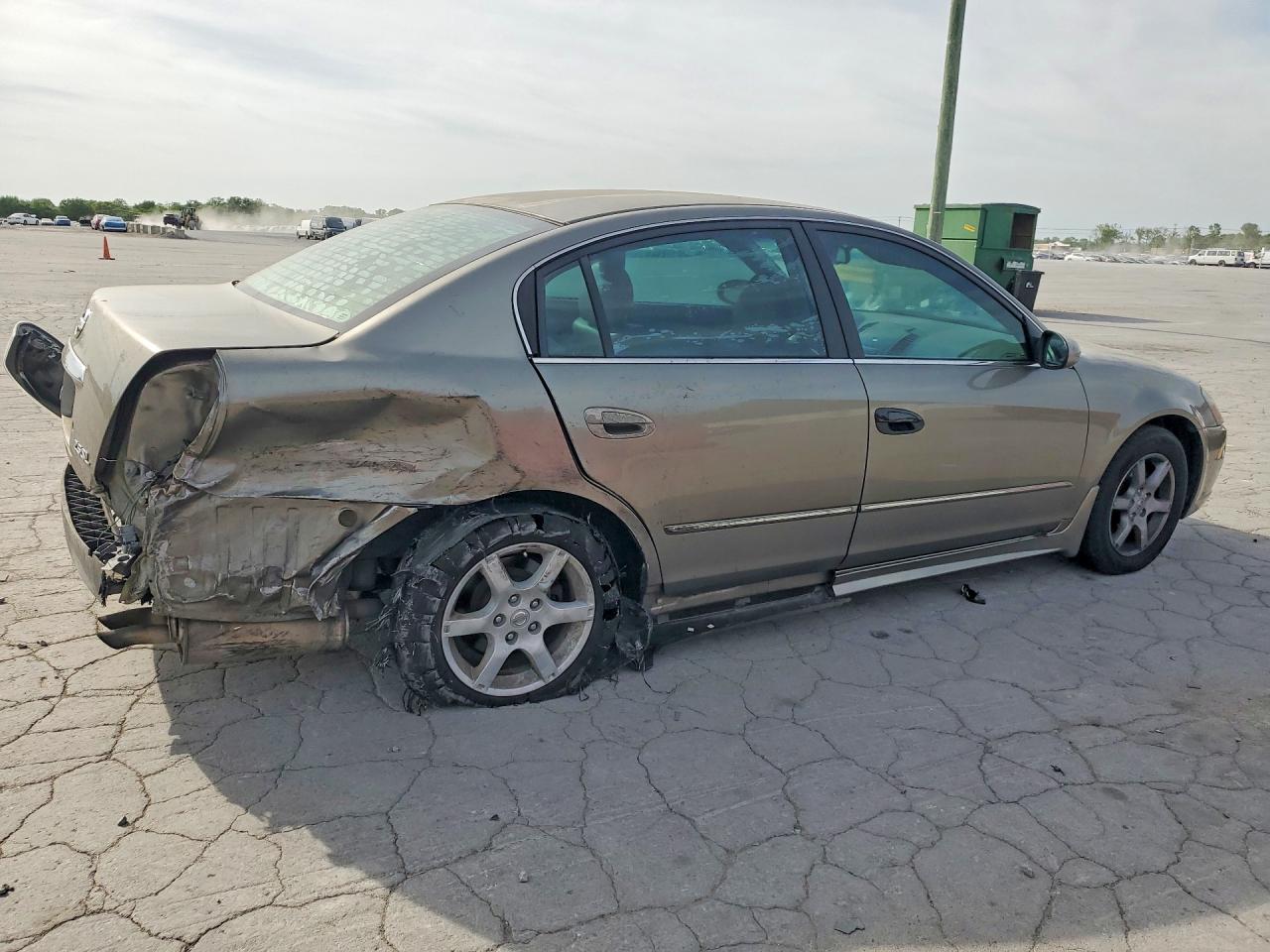 2005 Nissan Altima 2.5 Beige vin: 1N4AL11D15N473120