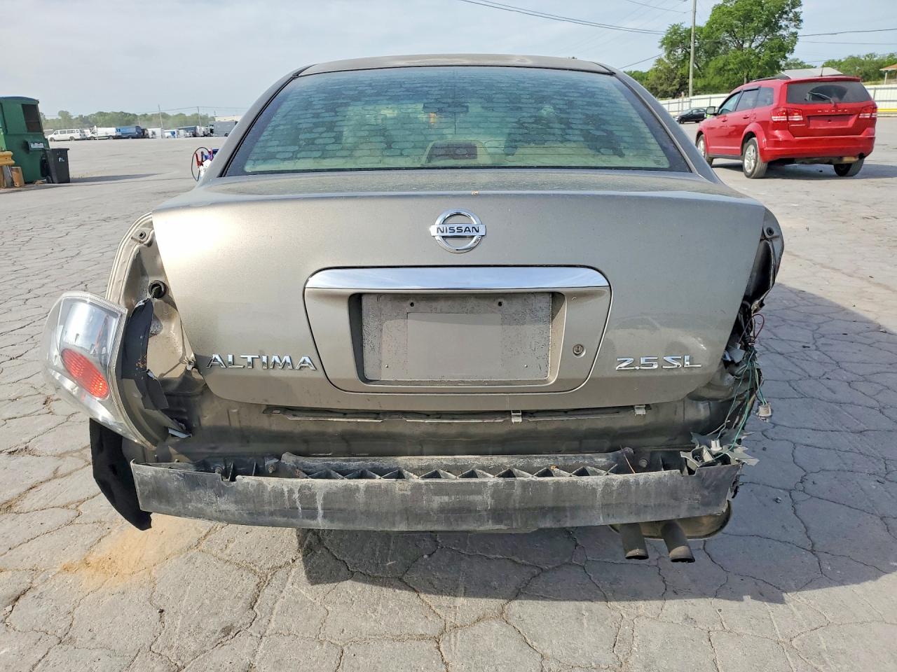 2005 Nissan Altima 2.5 Beige vin: 1N4AL11D15N473120