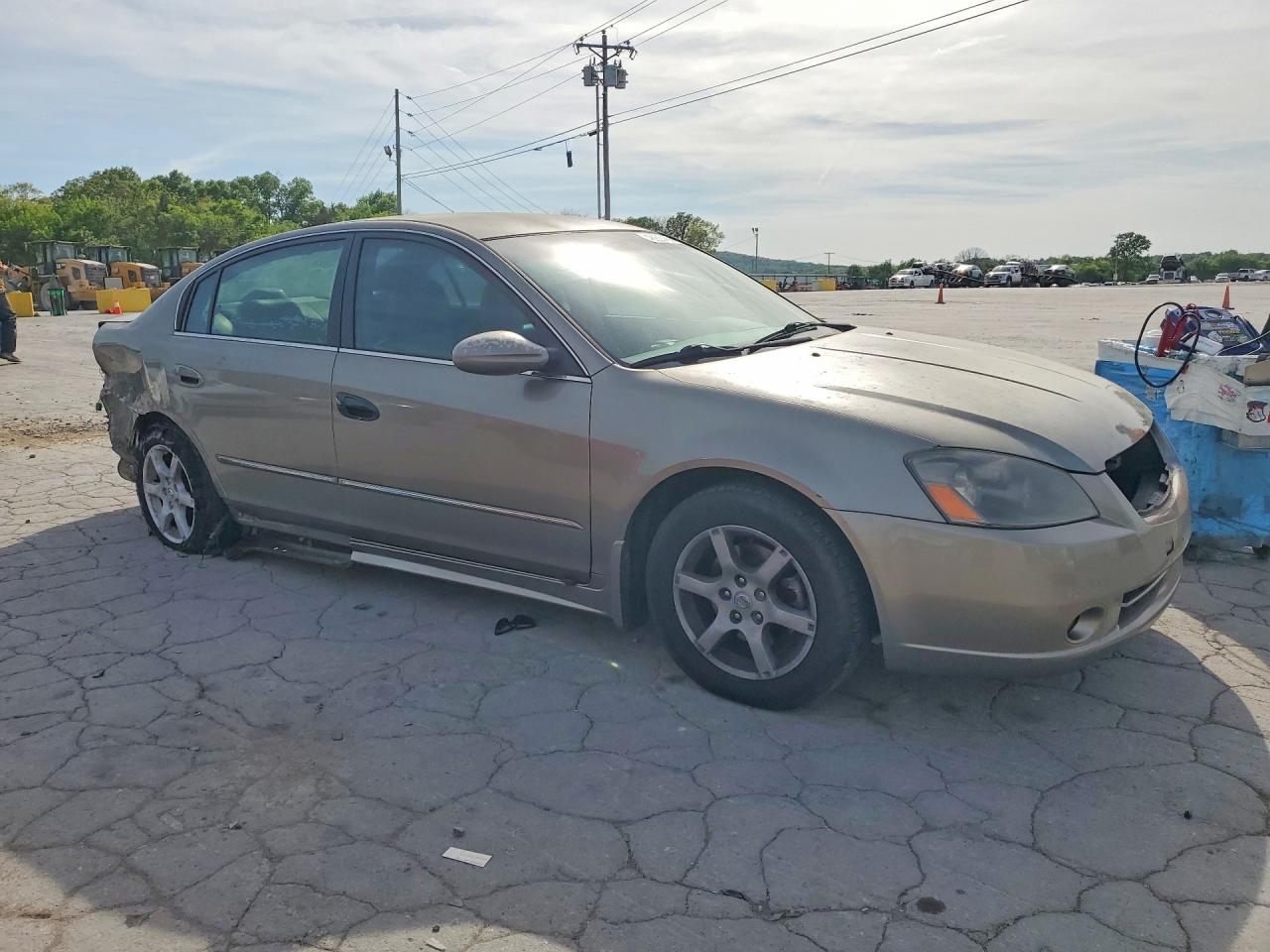2005 Nissan Altima 2.5 Beige vin: 1N4AL11D15N473120
