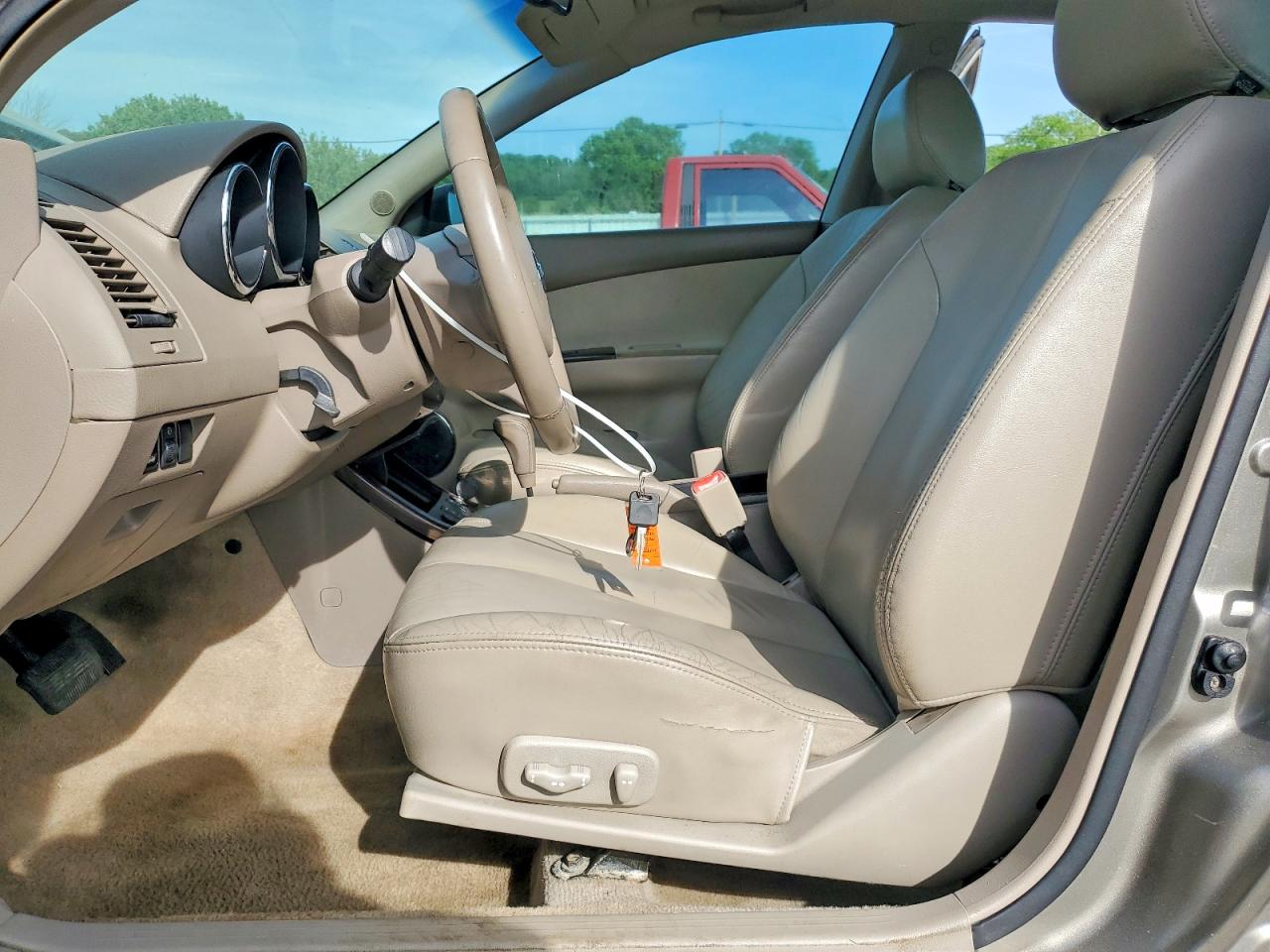 2005 Nissan Altima 2.5 Beige vin: 1N4AL11D15N473120