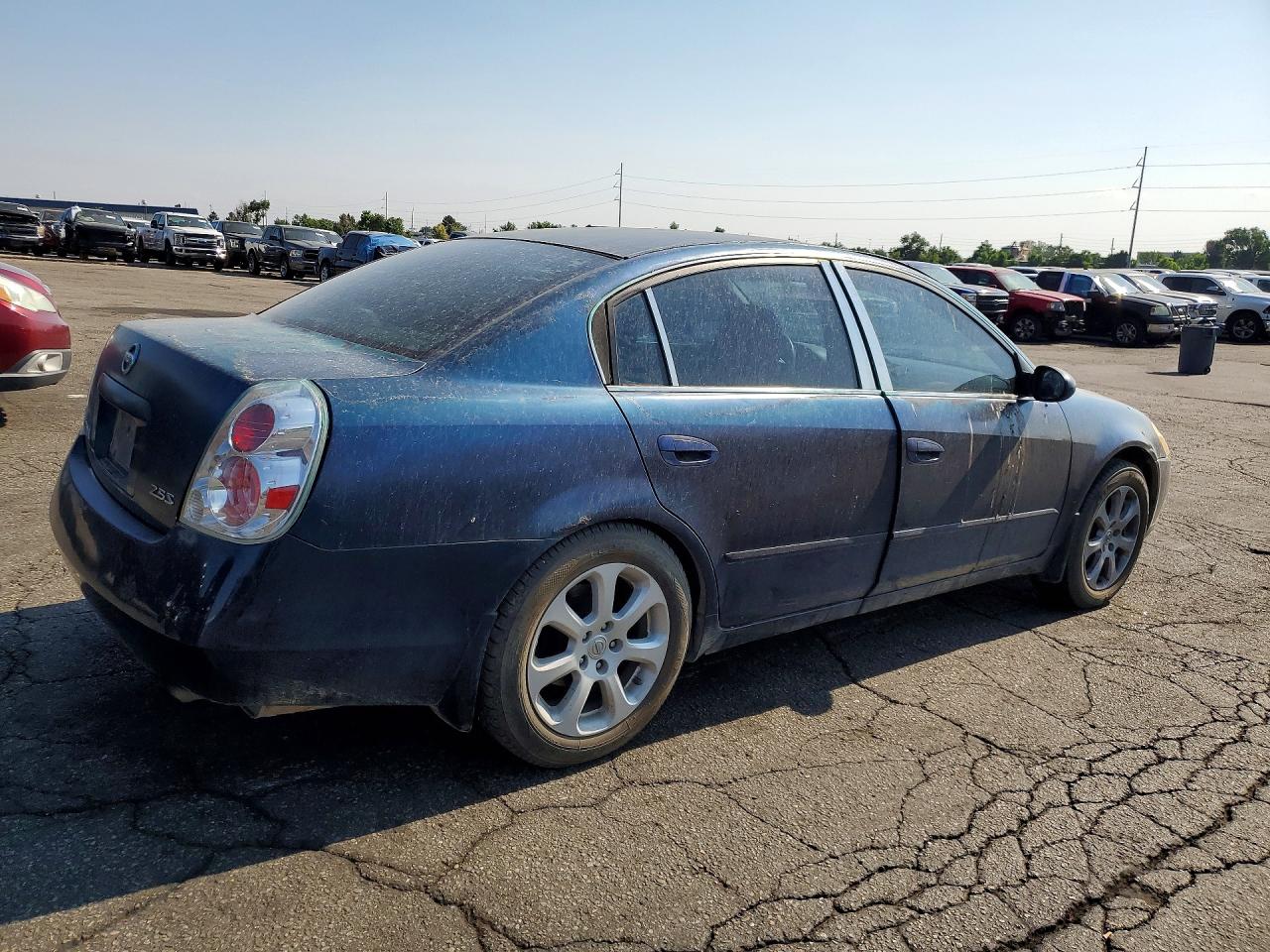 2005 Nissan Altima 2.5 Синий vin: 1N4AL11D15N900540