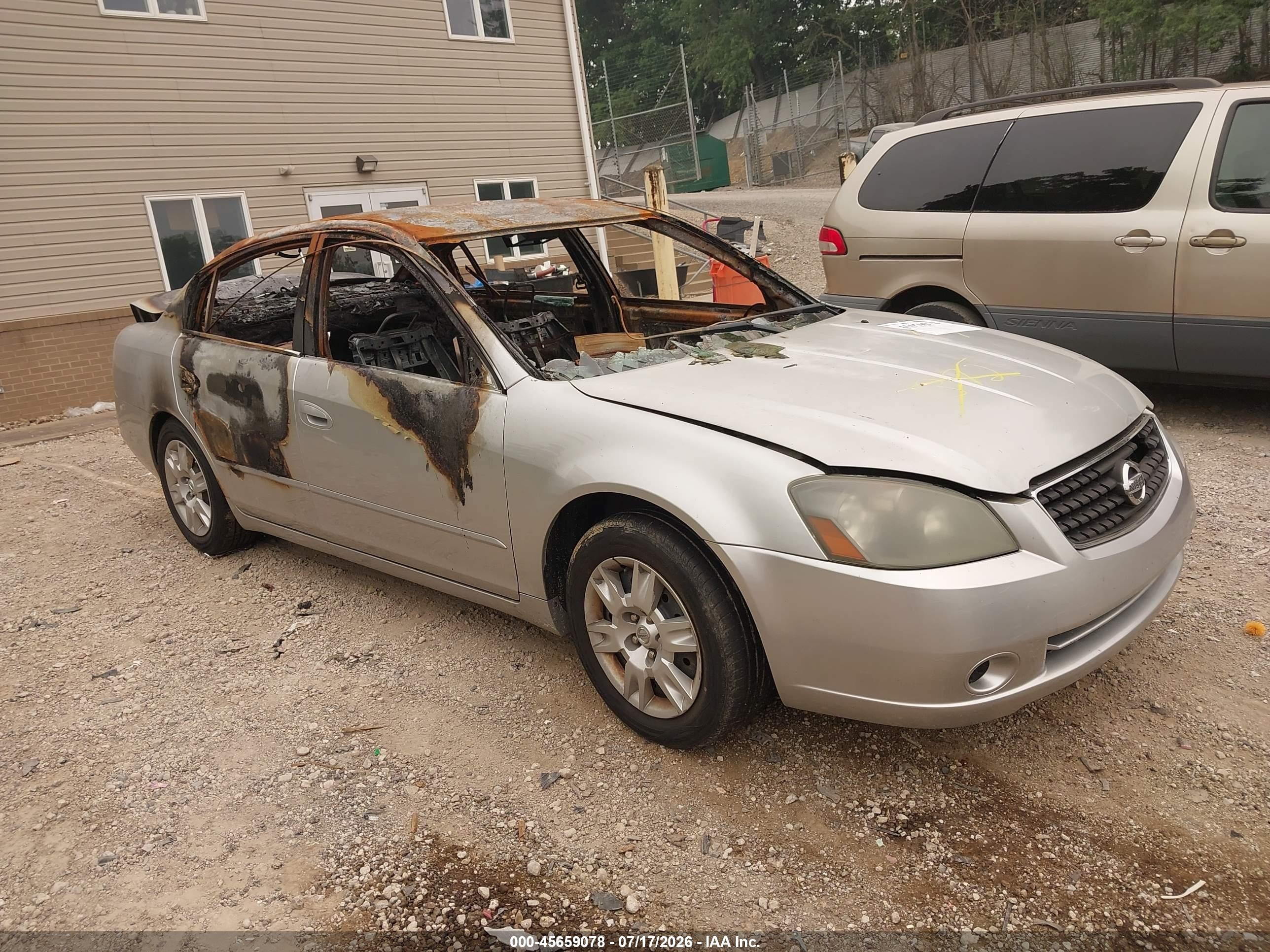 2006 Nissan Altima 2.5 S Серебряный vin: 1N4AL11D16C193534