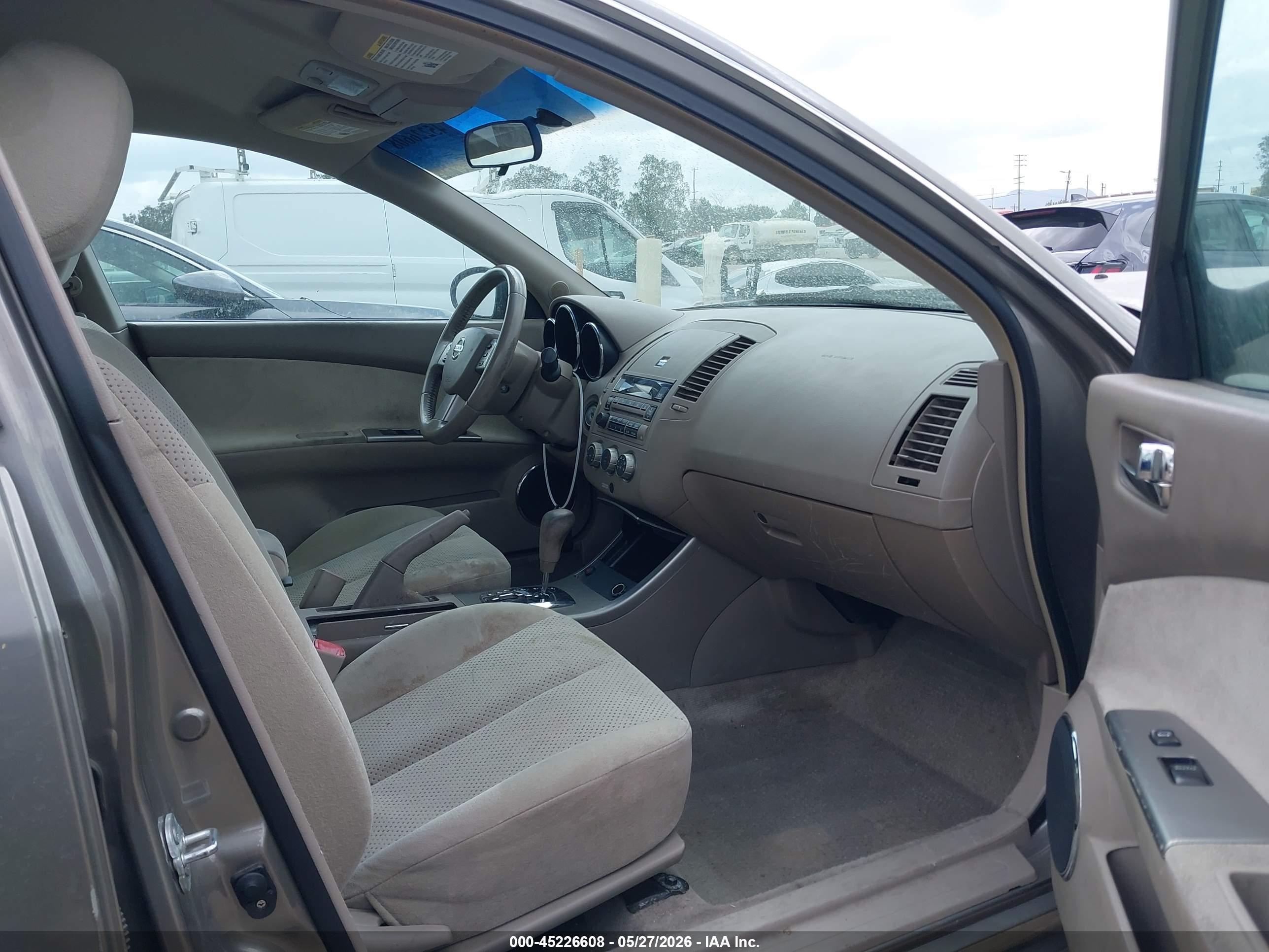 2006 Nissan Altima 2.5 S Beige vin: 1N4AL11D16N301221
