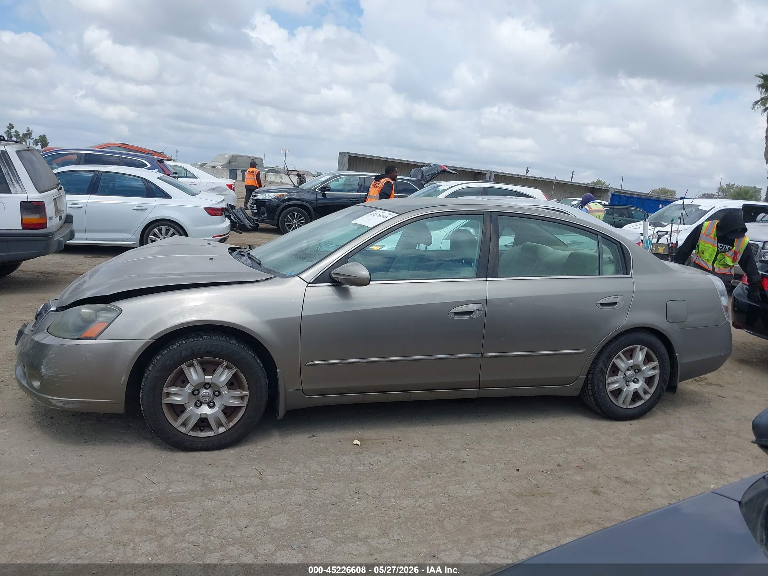 2006 Nissan Altima 2.5 S Beige vin: 1N4AL11D16N301221