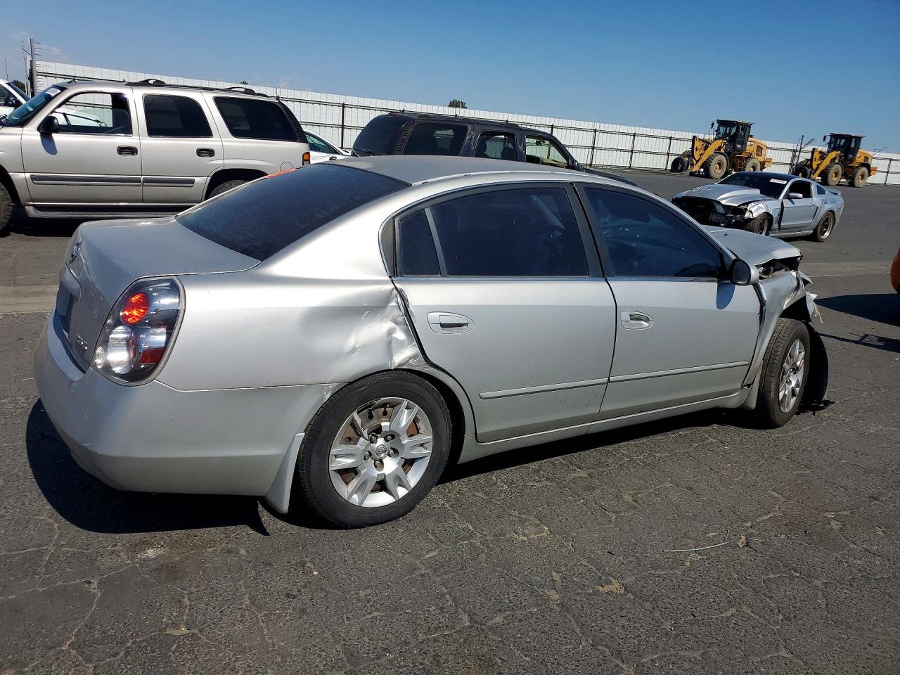 2006 Nissan Altima 2.5 Silver vin: 1N4AL11D16N302031