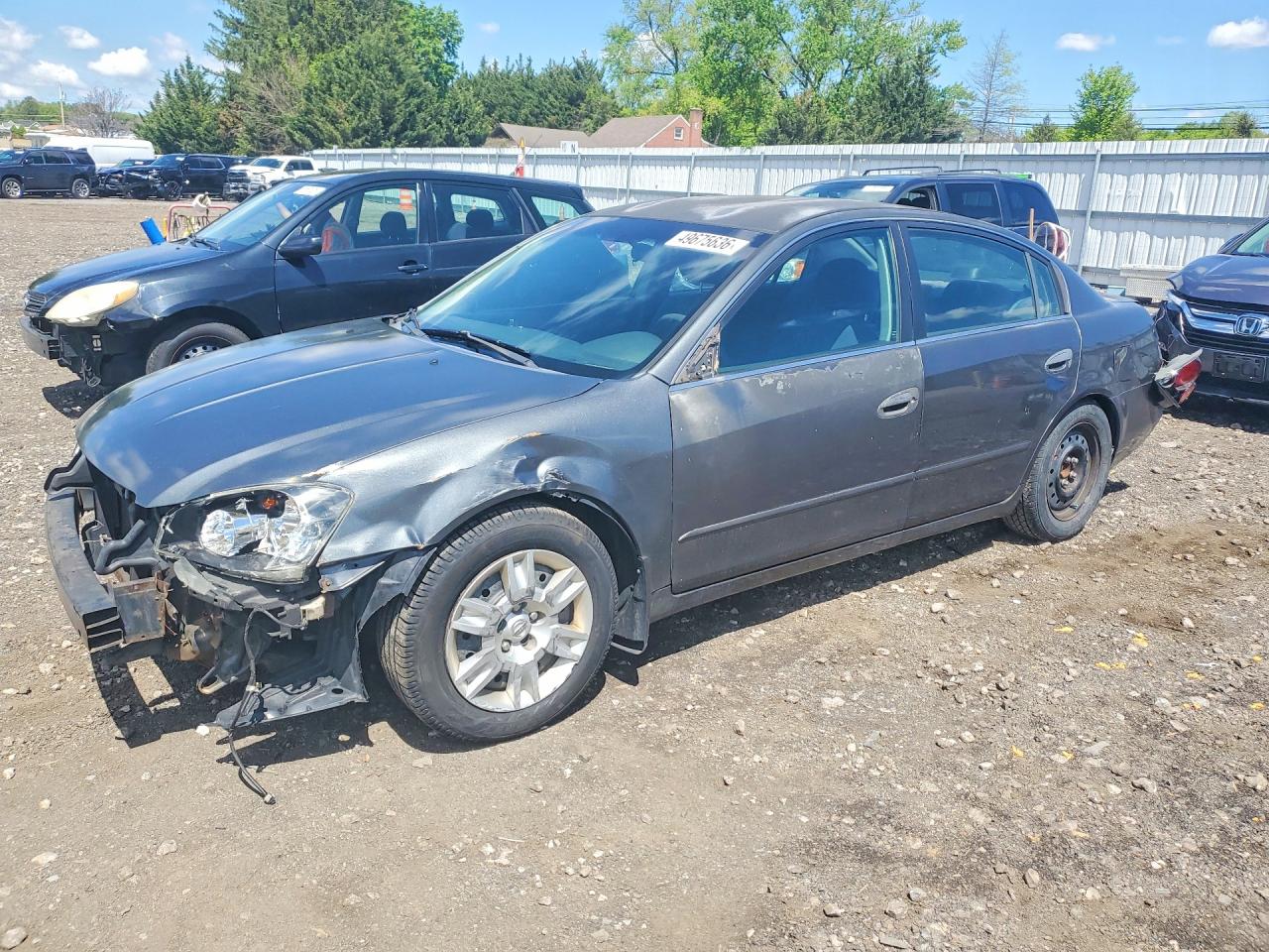 2006 Niss Altima Gray vin: 1N4AL11D16N388067