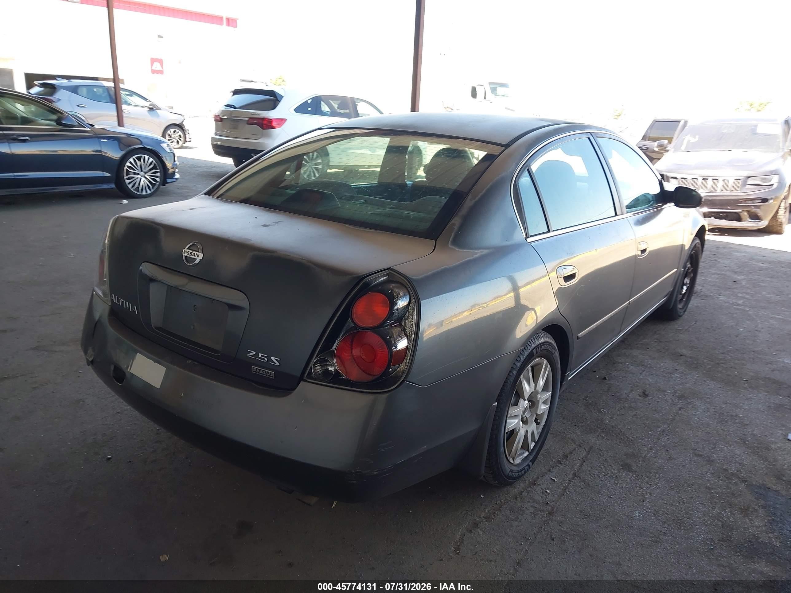 2006 Nissan Altima 2.5 S Серый vin: 1N4AL11D16N448638