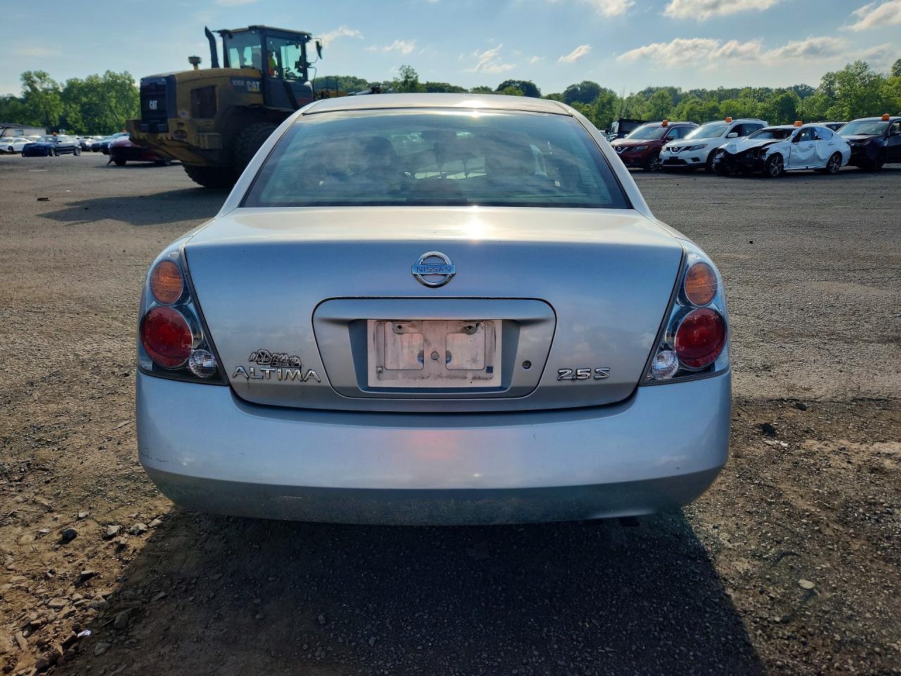 2003 Nissan Altima 2.5 Silver vin: 1N4AL11D23C101908