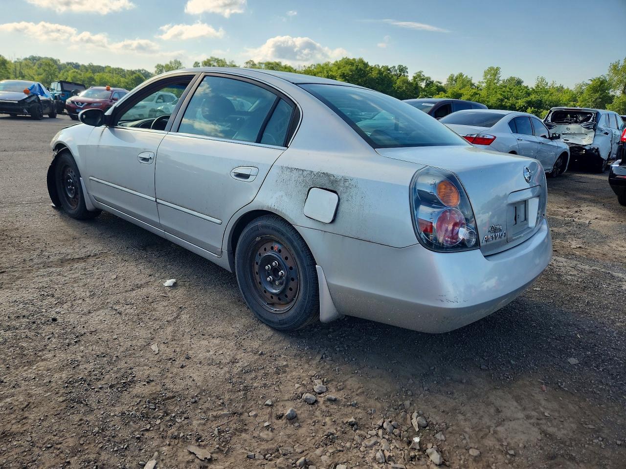 2003 Nissan Altima 2.5 Silver vin: 1N4AL11D23C101908