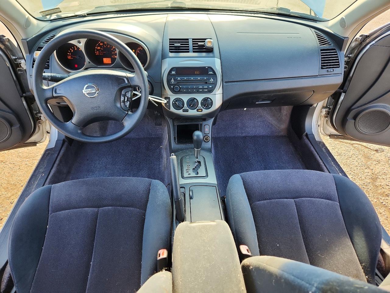 2003 Nissan Altima 2.5 Silver vin: 1N4AL11D23C101908