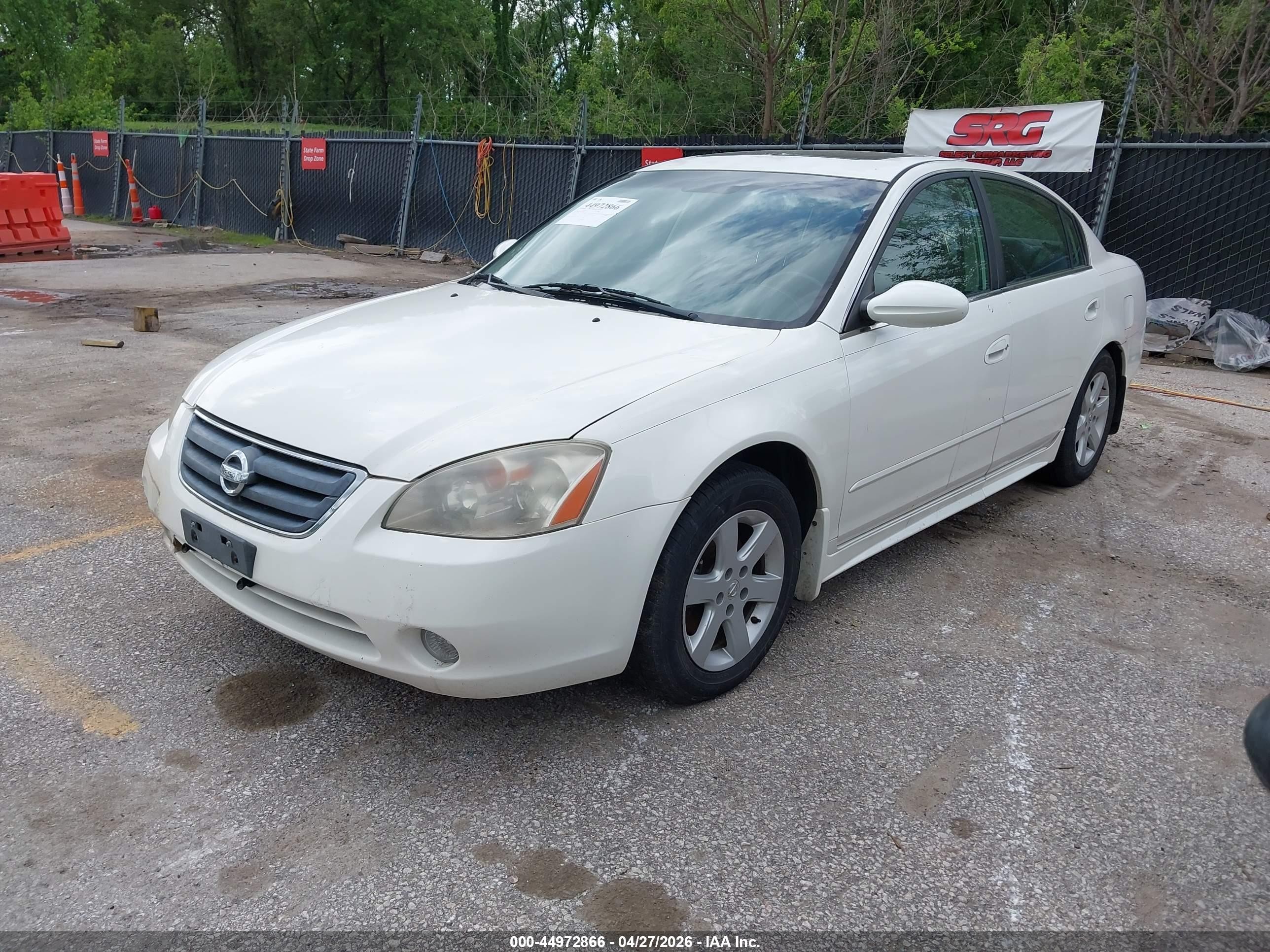 2003 Nissan Altima 2.5 S White vin: 1N4AL11D23C126596