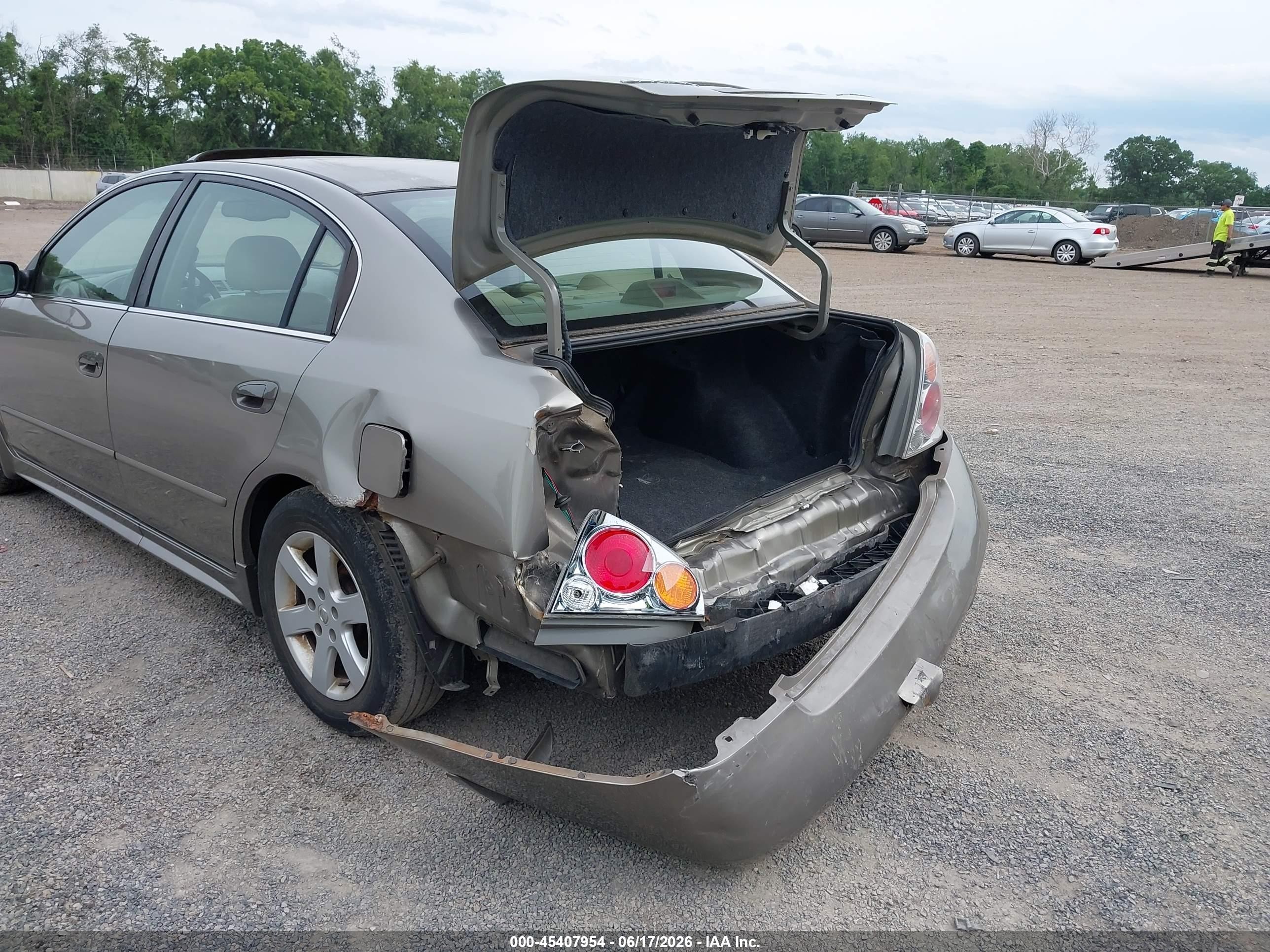 2003 Nissan Altima 2.5 Sl Beige vin: 1N4AL11D23C166256