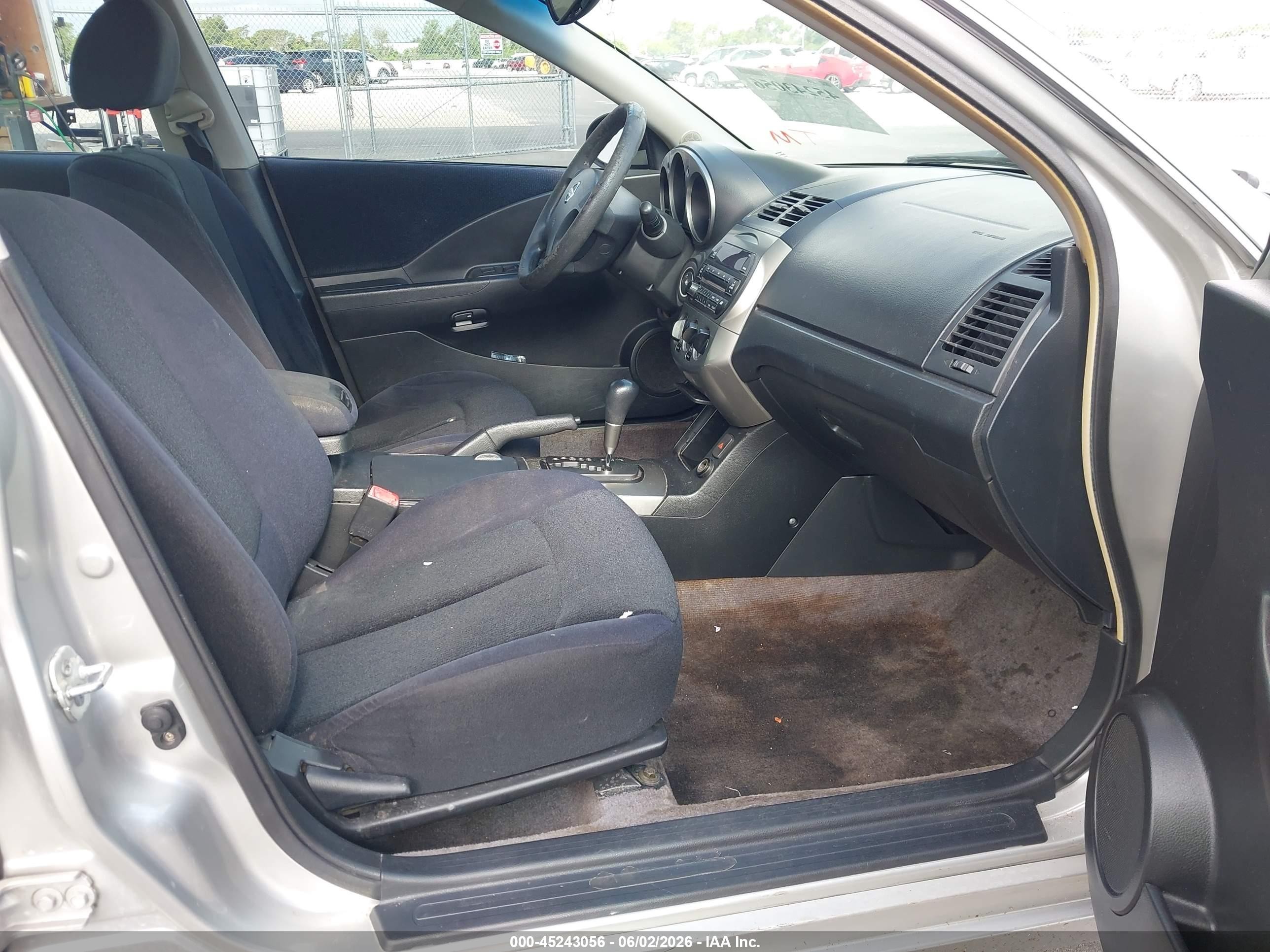 2003 Nissan Altima 2.5 S Silver vin: 1N4AL11D23C177337