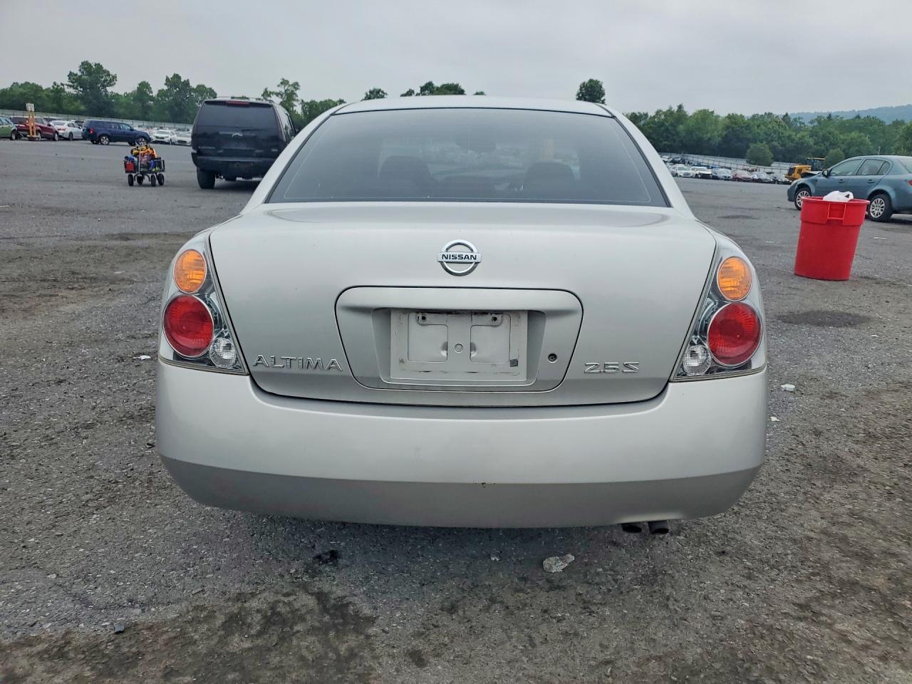 2003 Nissan Altima 2.5 Серебряный vin: 1N4AL11D23C255843