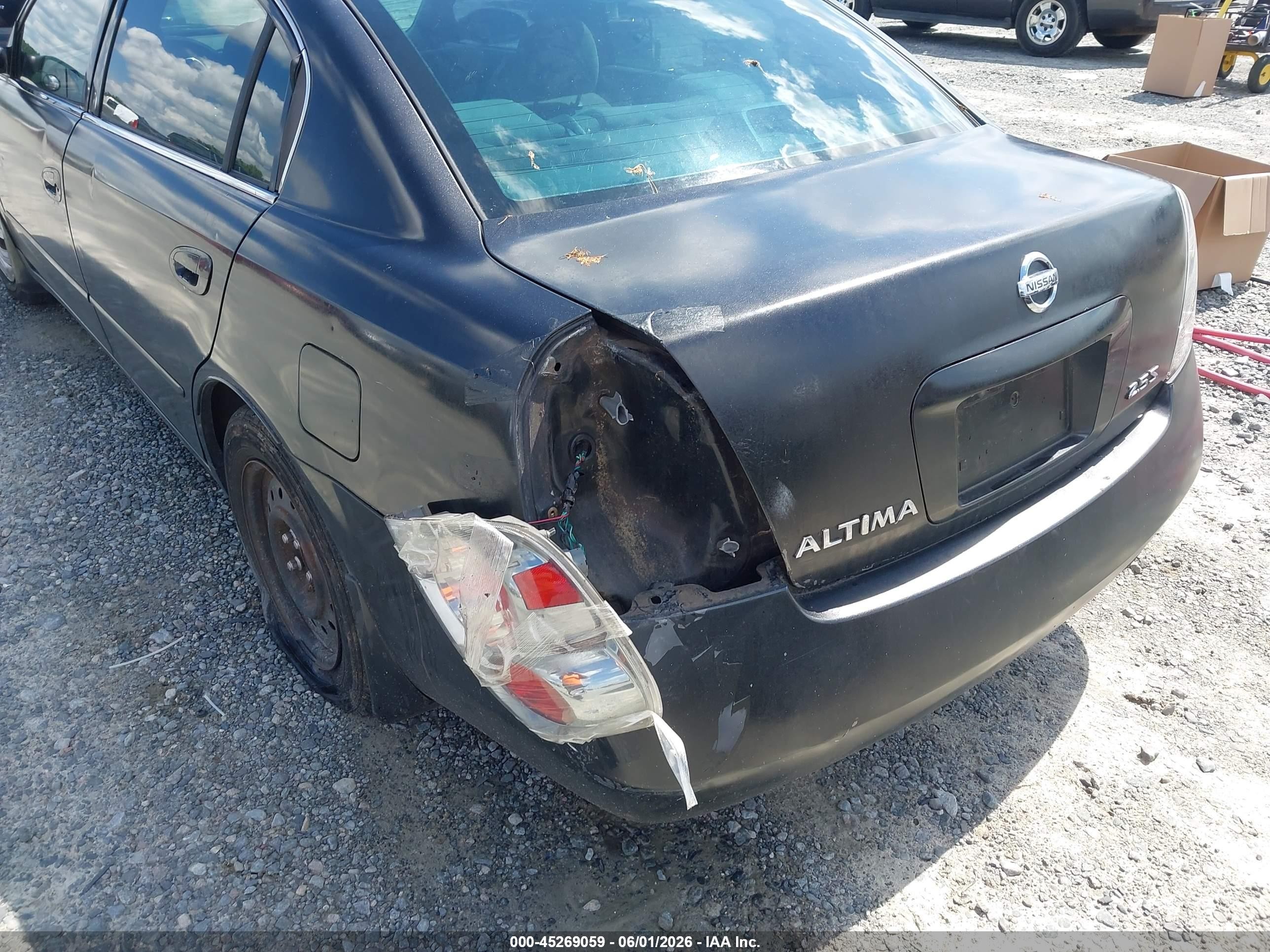 2005 Nissan Altima 2.5 S Black vin: 1N4AL11D25C205706