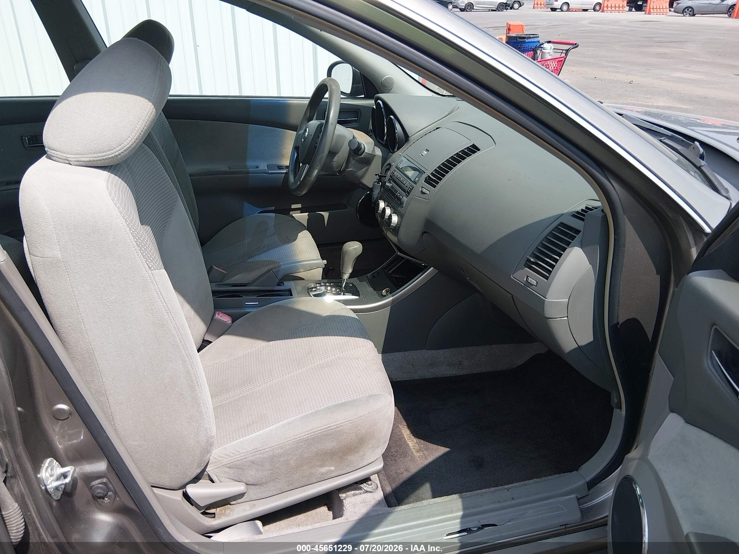 2005 Nissan Altima 2.5 S Champagne vin: 1N4AL11D25C271186
