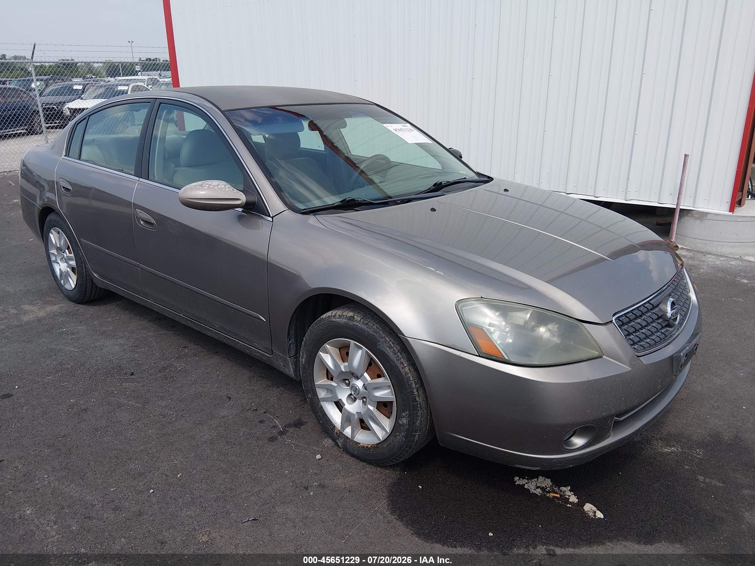 2005 Nissan Altima 2.5 S Champagne vin: 1N4AL11D25C271186