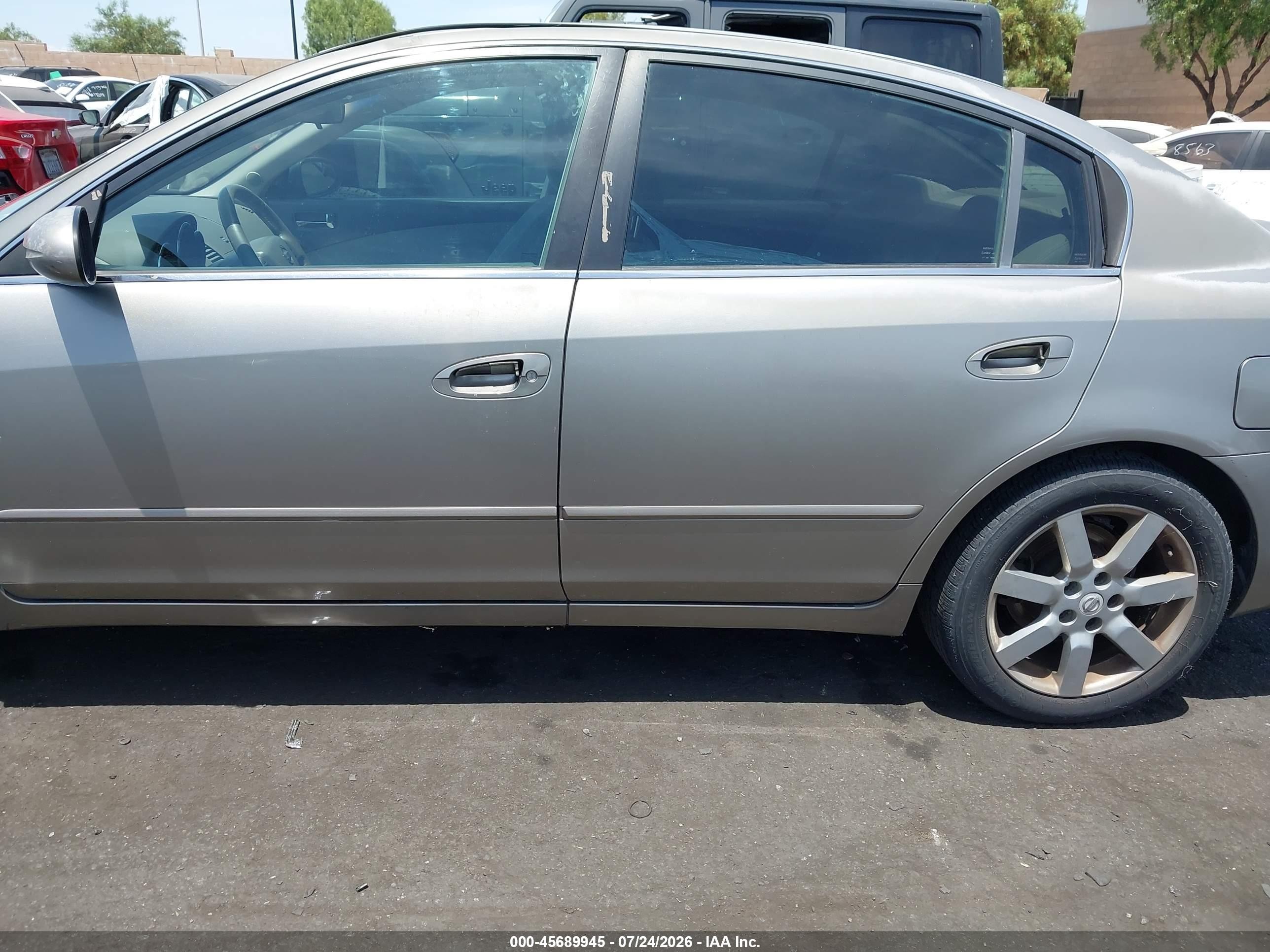 2005 Nissan Altima 2.5 S Brown vin: 1N4AL11D25C312996
