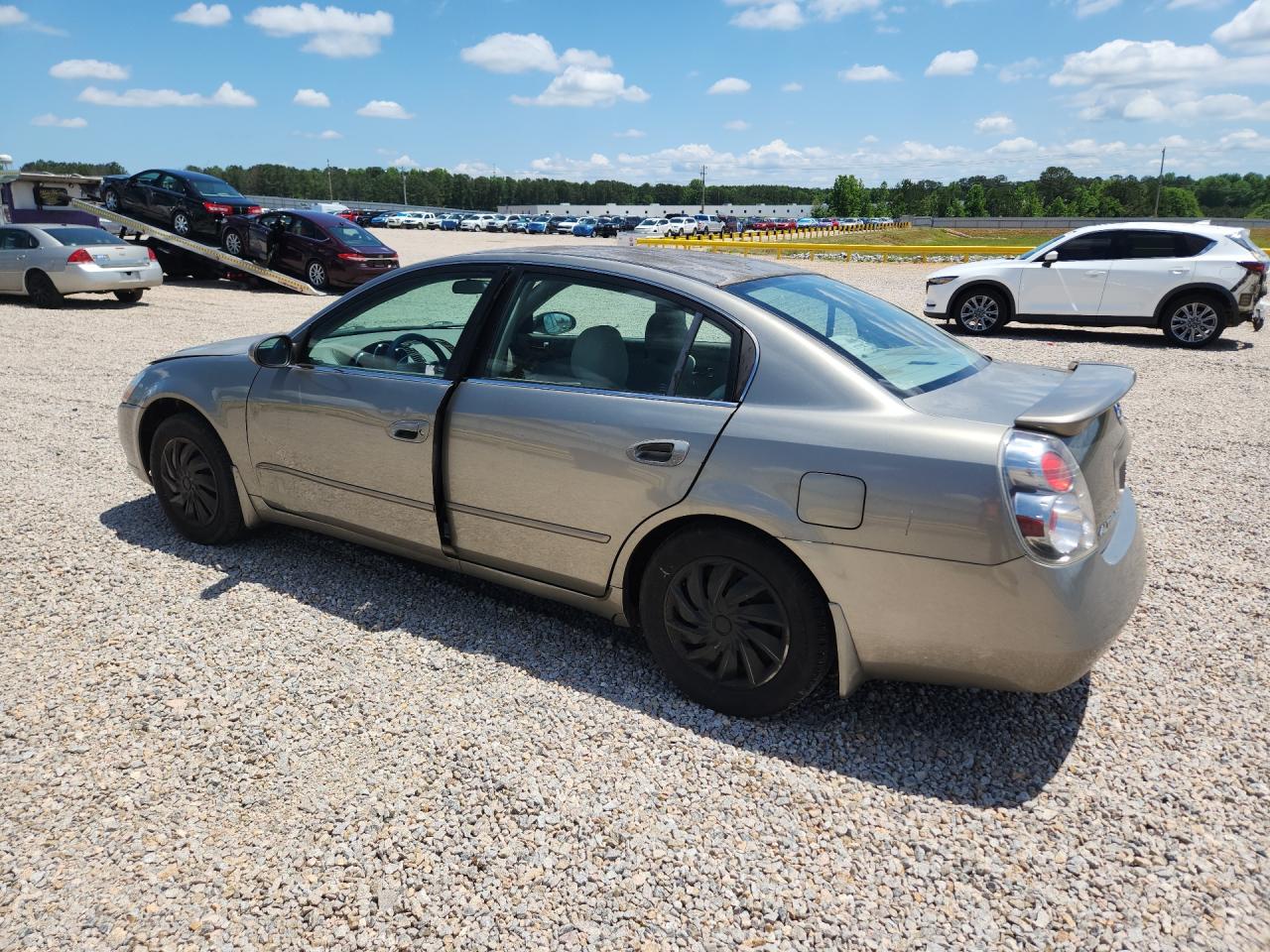 2005 Nissan Altima 2.5 Желто-коричневый vin: 1N4AL11D25N442054