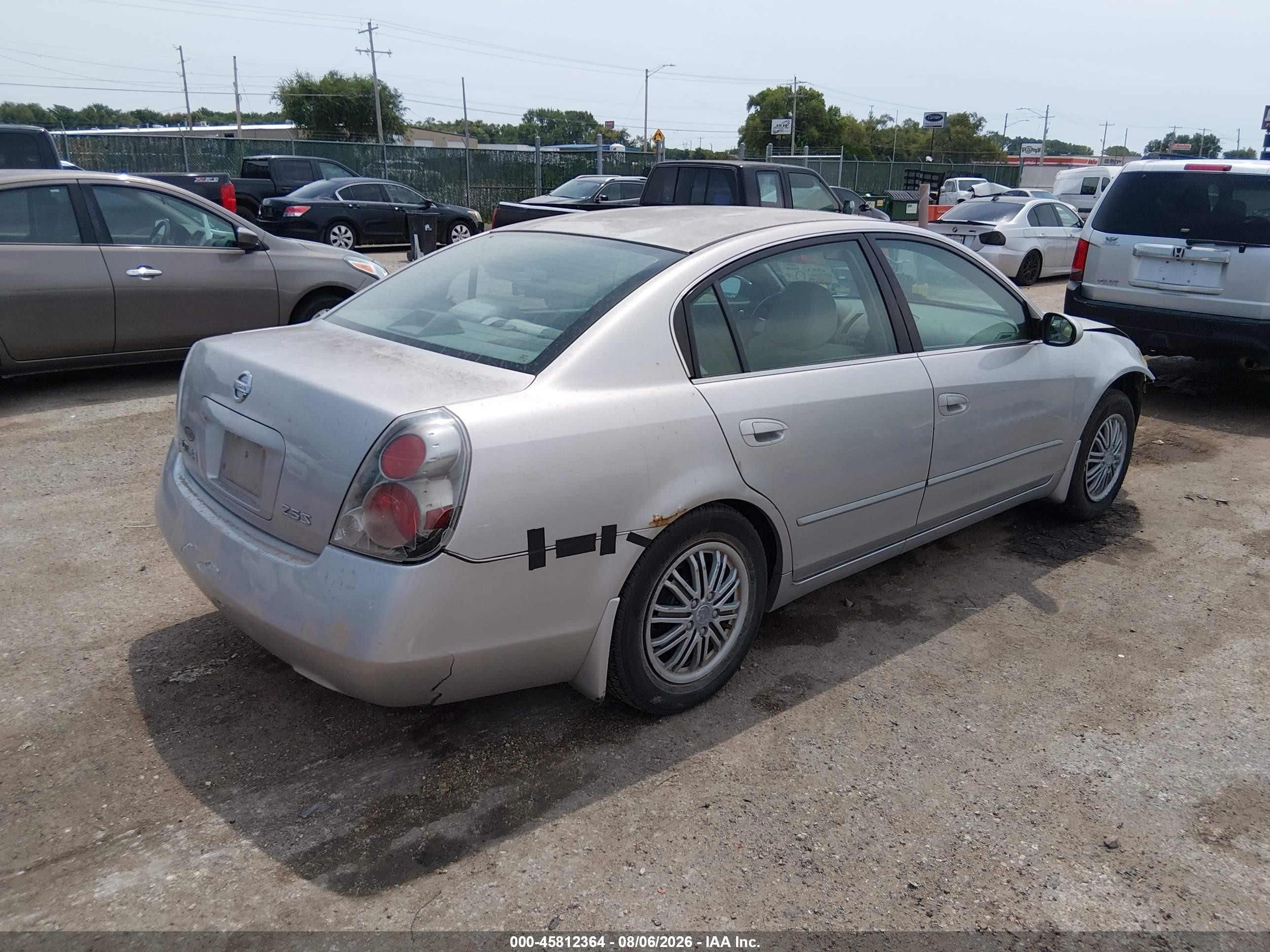 2005 Nissan Altima 2.5 S Желто-коричневый vin: 1N4AL11D25N455290