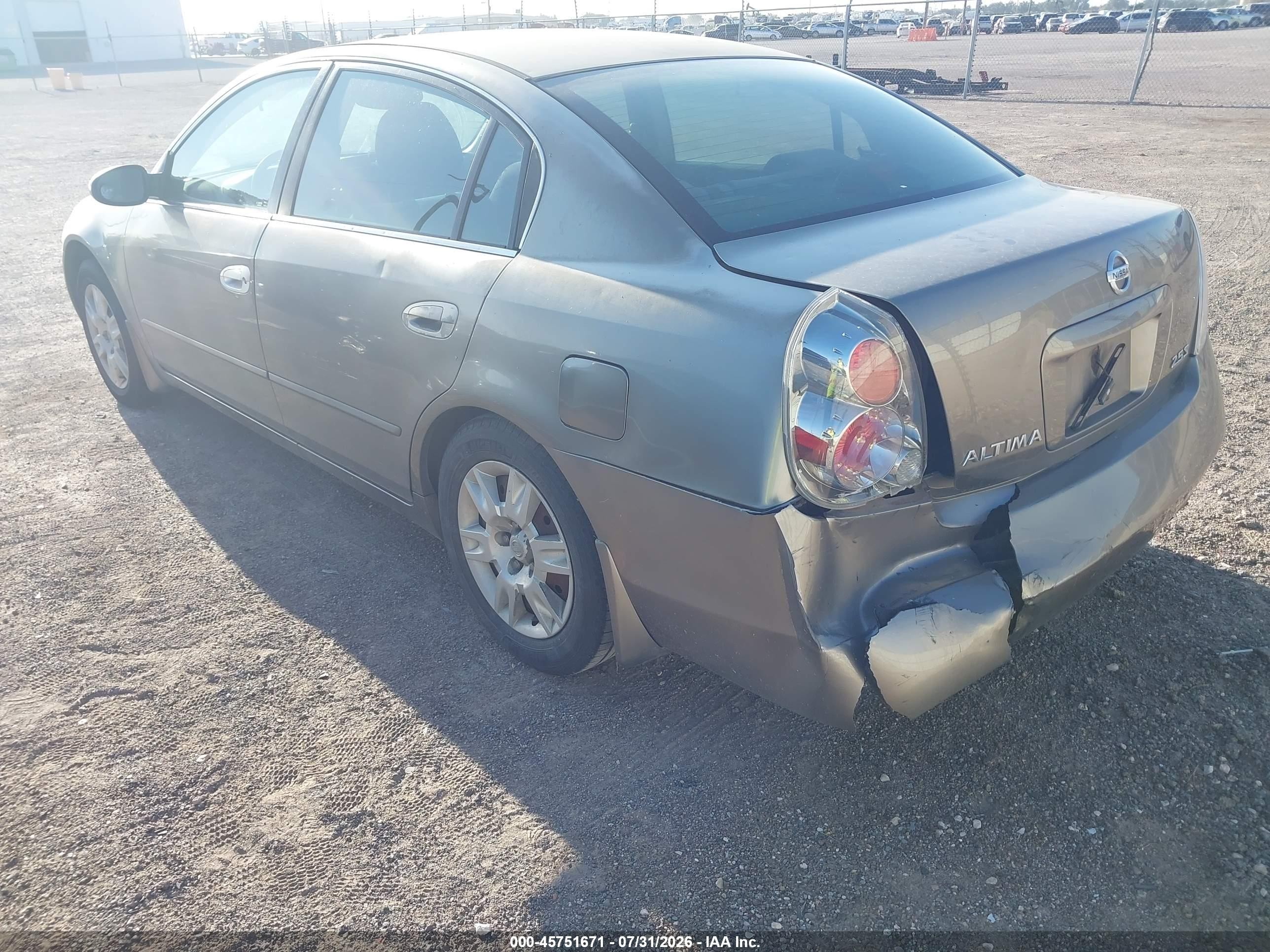 2005 Nissan Altima 2.5 S Gold vin: 1N4AL11D25N498205