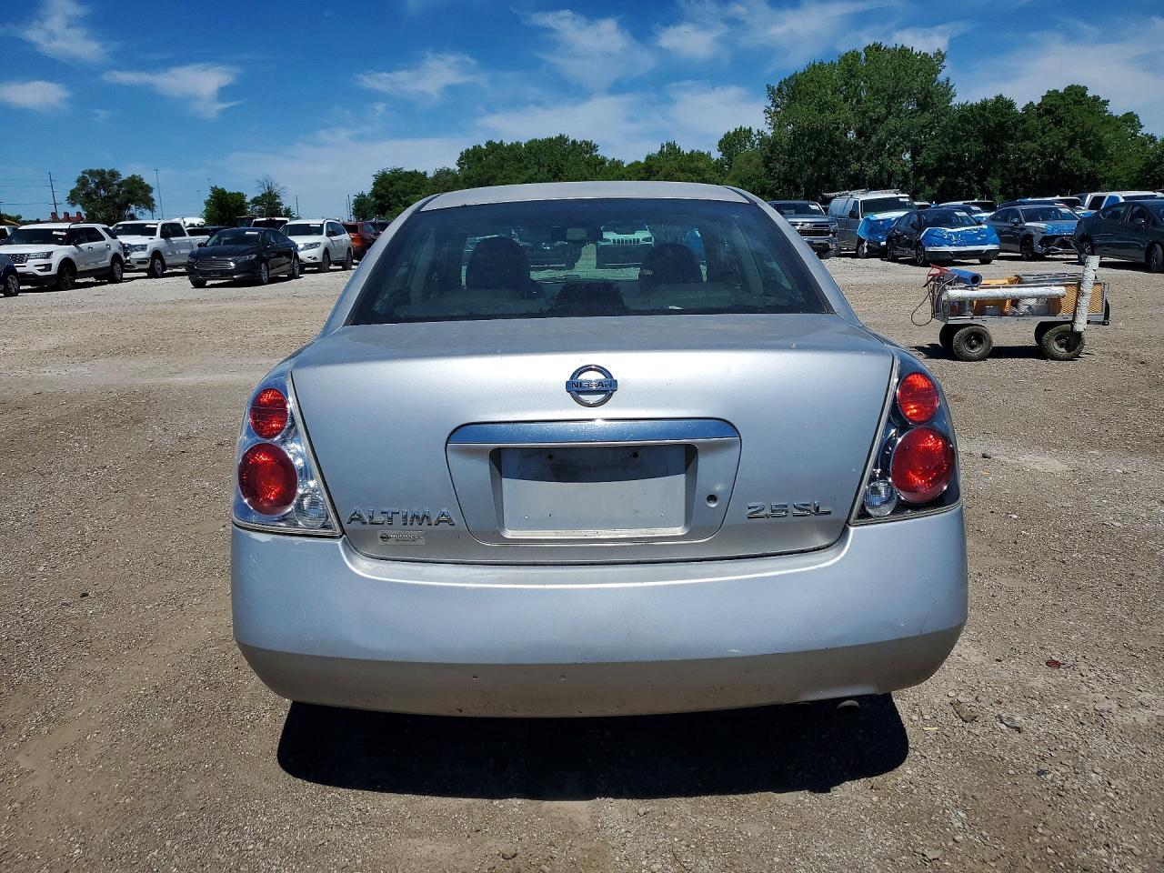 2006 Nissan Altima 2.5 Silver vin: 1N4AL11D26C124593