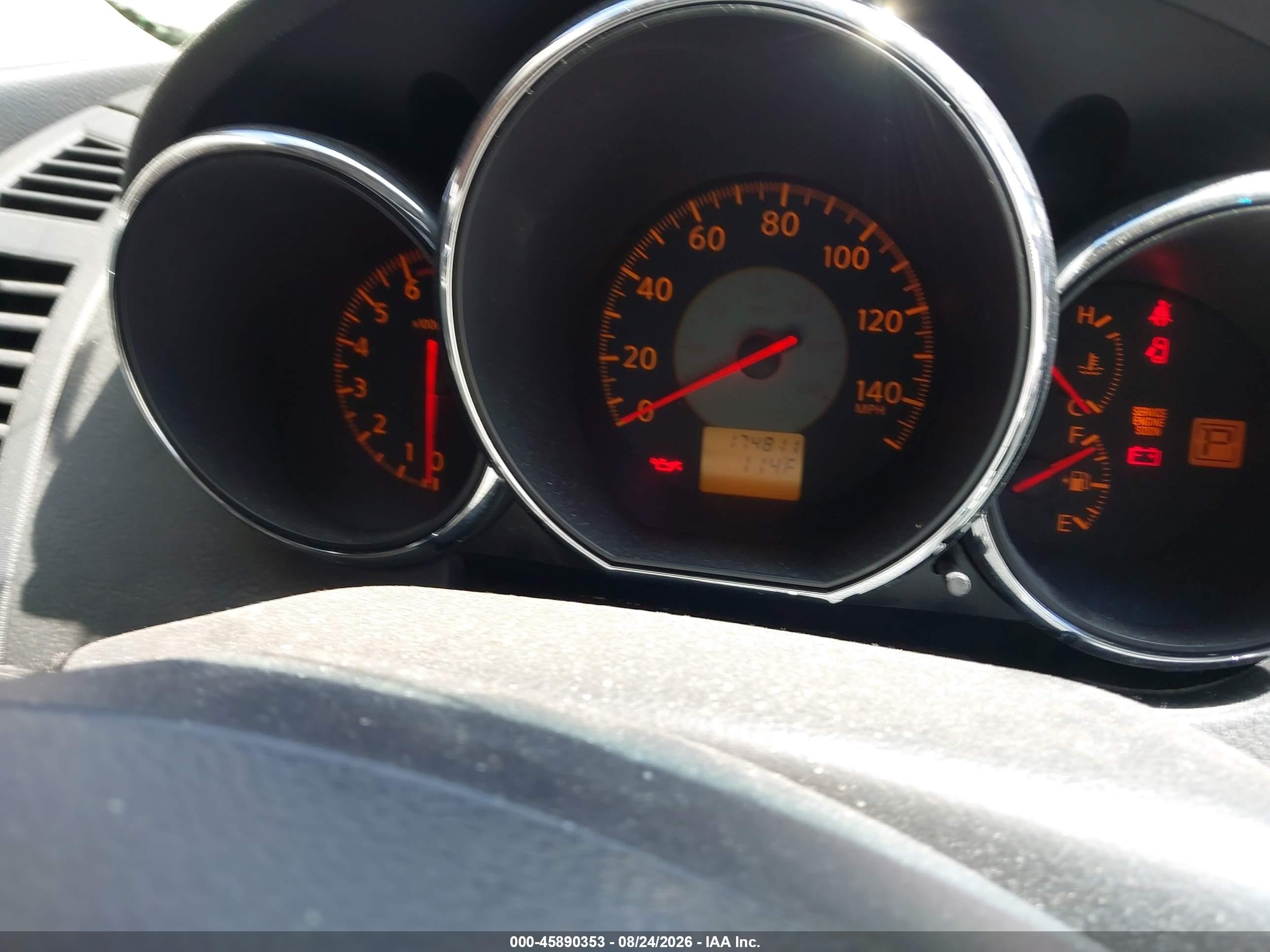 2006 Nissan Altima 2.5 S Белый vin: 1N4AL11D26C142026