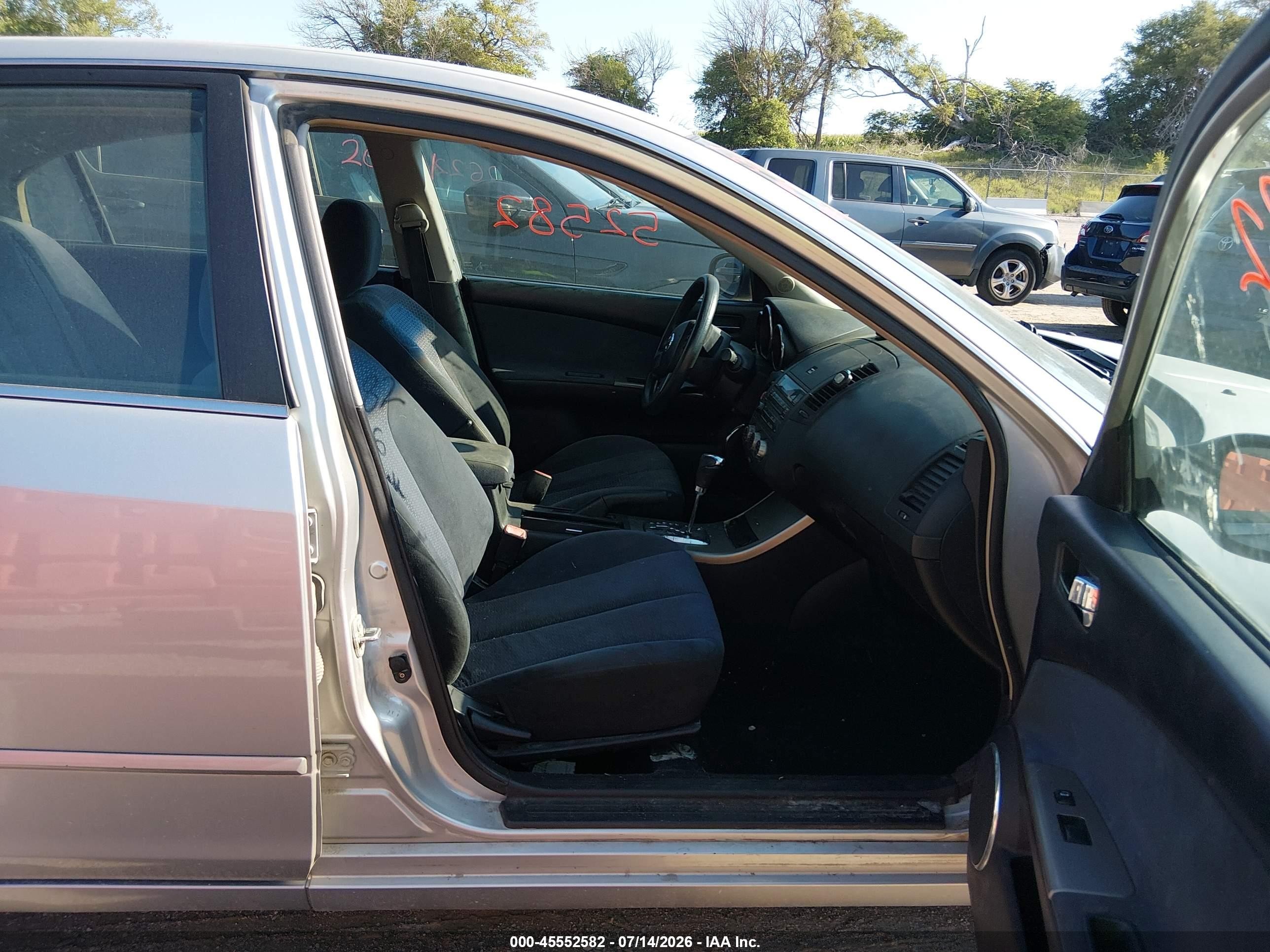 2006 Nissan Altima 2.5 S Silver vin: 1N4AL11D26C150420