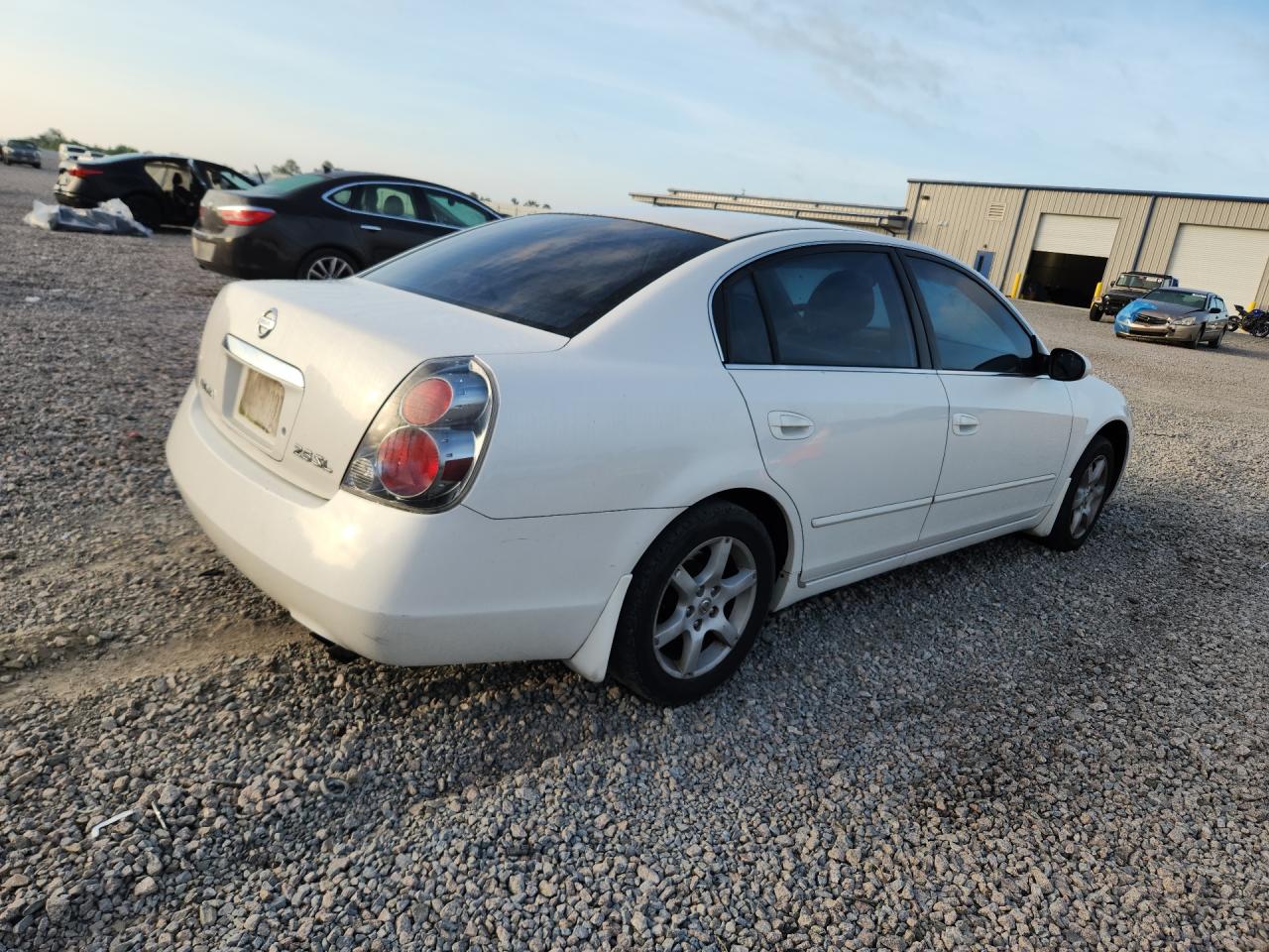 2006 Nissan Altima 2.5 White vin: 1N4AL11D26C206548