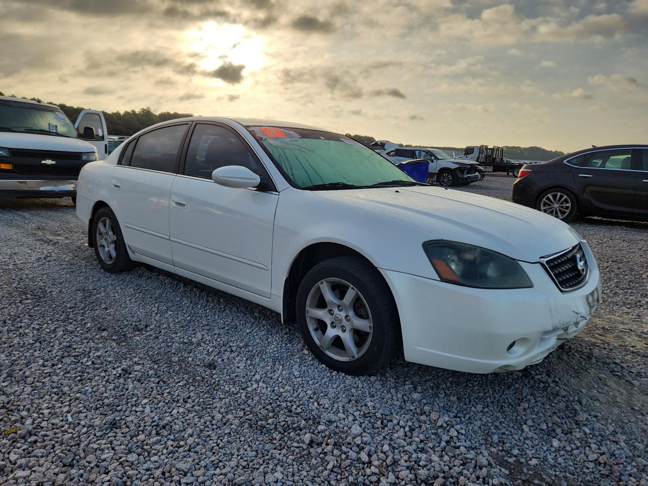 2006 Nissan Altima 2.5 White vin: 1N4AL11D26C206548