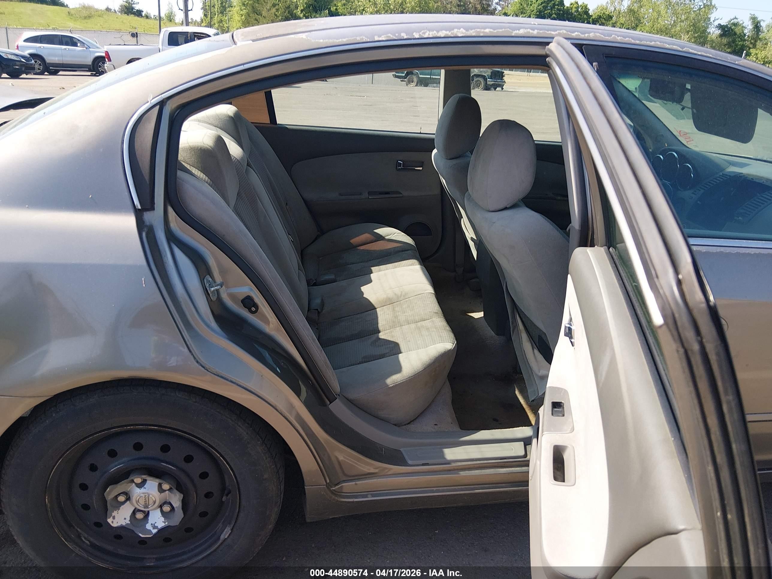2006 Nissan Altima 2.5 S Серый vin: 1N4AL11D26C212141